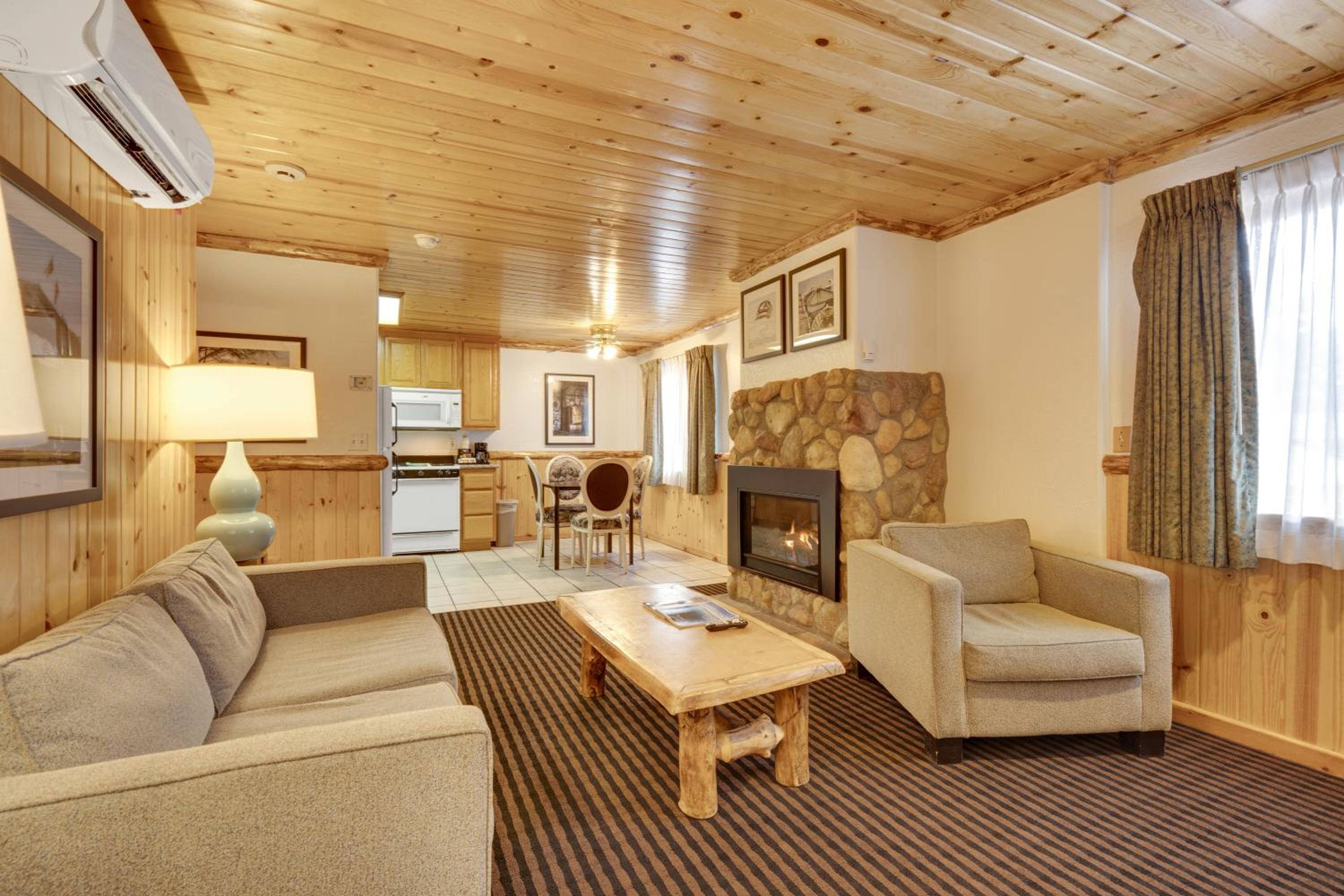 Lake Tahoe Vacations - 3 Peaks Resort Beach Club - Property Image 44