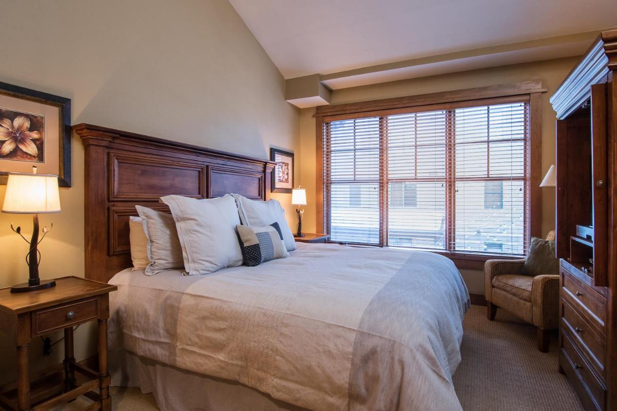 Top Floor Residence in The Village at Northstar! - Iron Horse North 306 view 5