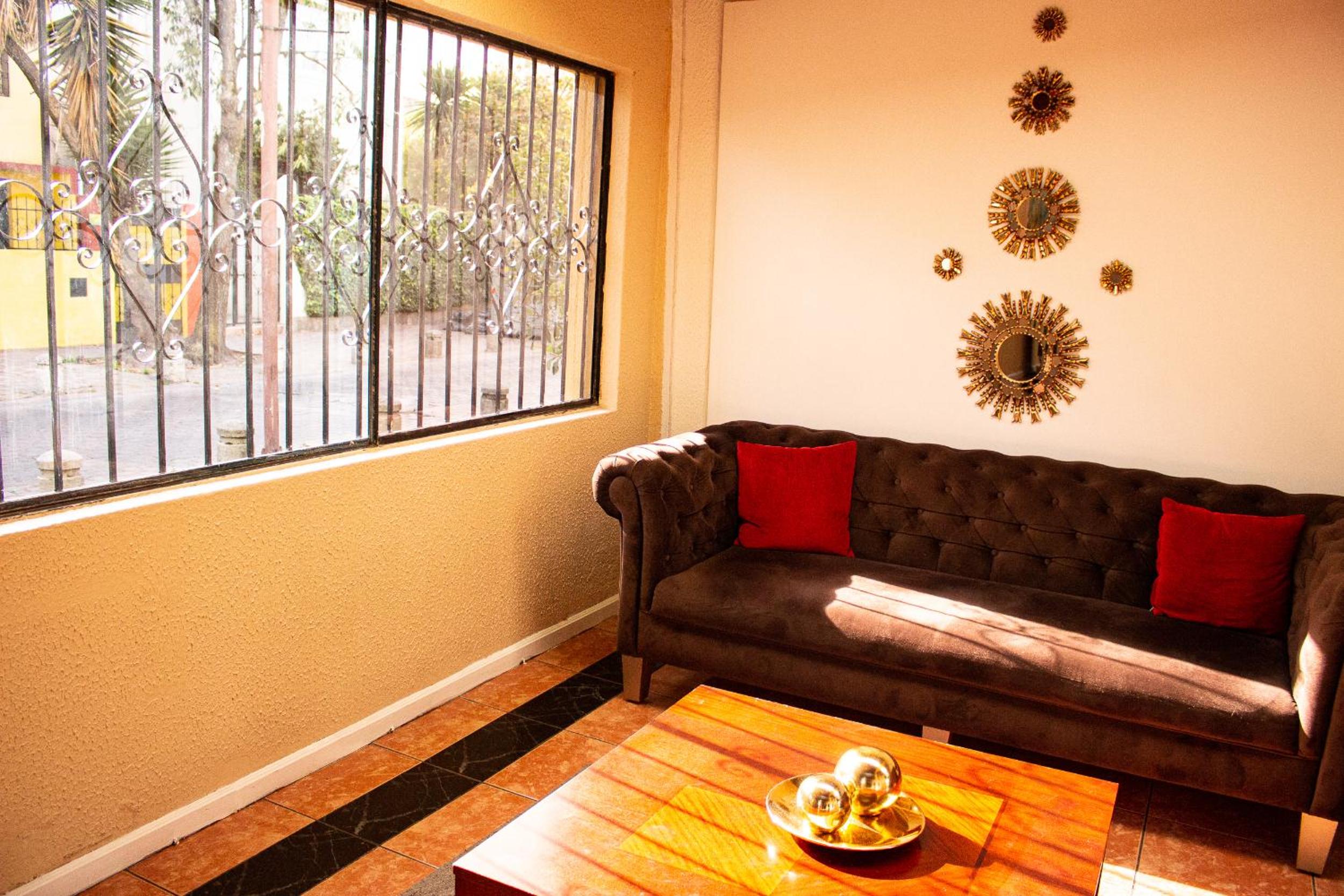 Hostal Loro Verde
