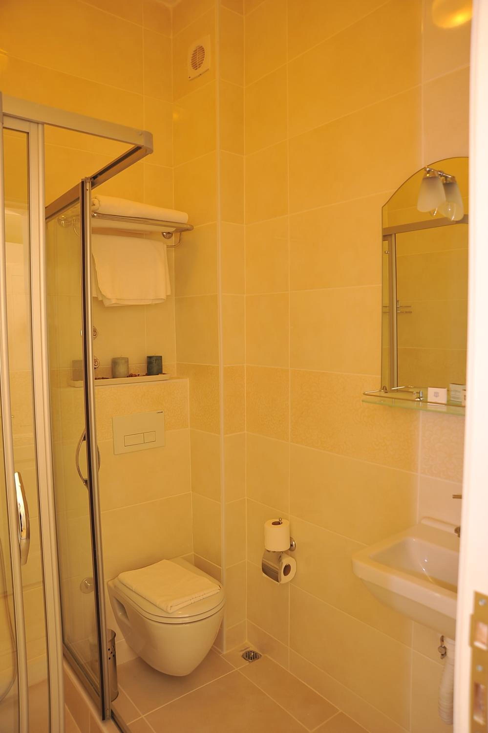 Dualis Hotel - Image 79