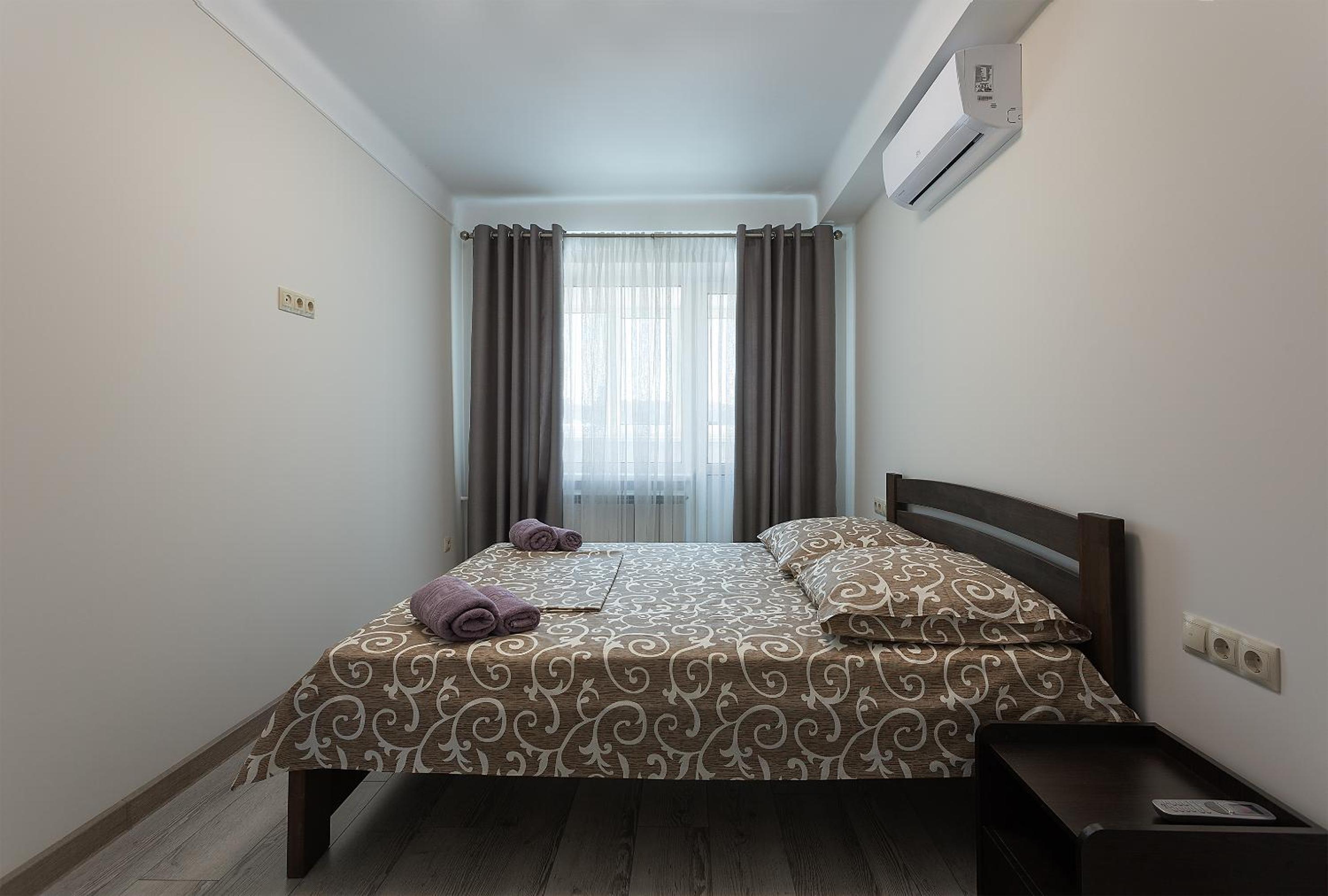 Apartment on Peremohy Ave 20