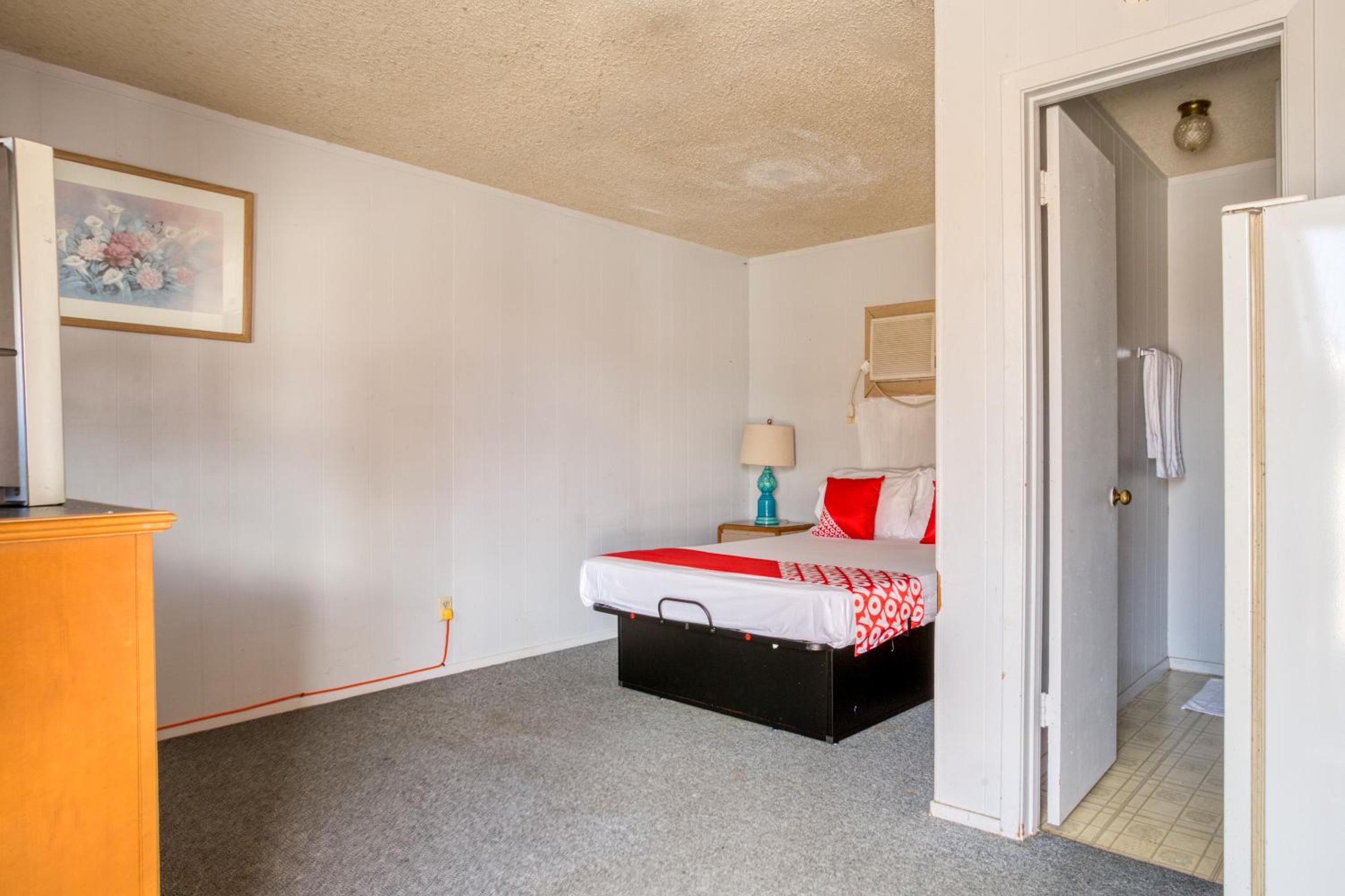 OYO Hotel Breckenridge TX Hubbard Creek Lake