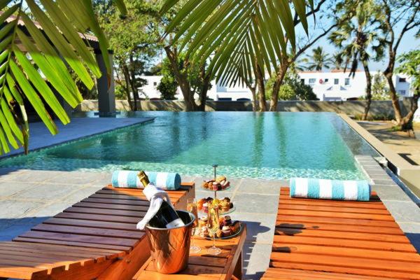 Hotel La Perle - Image 1