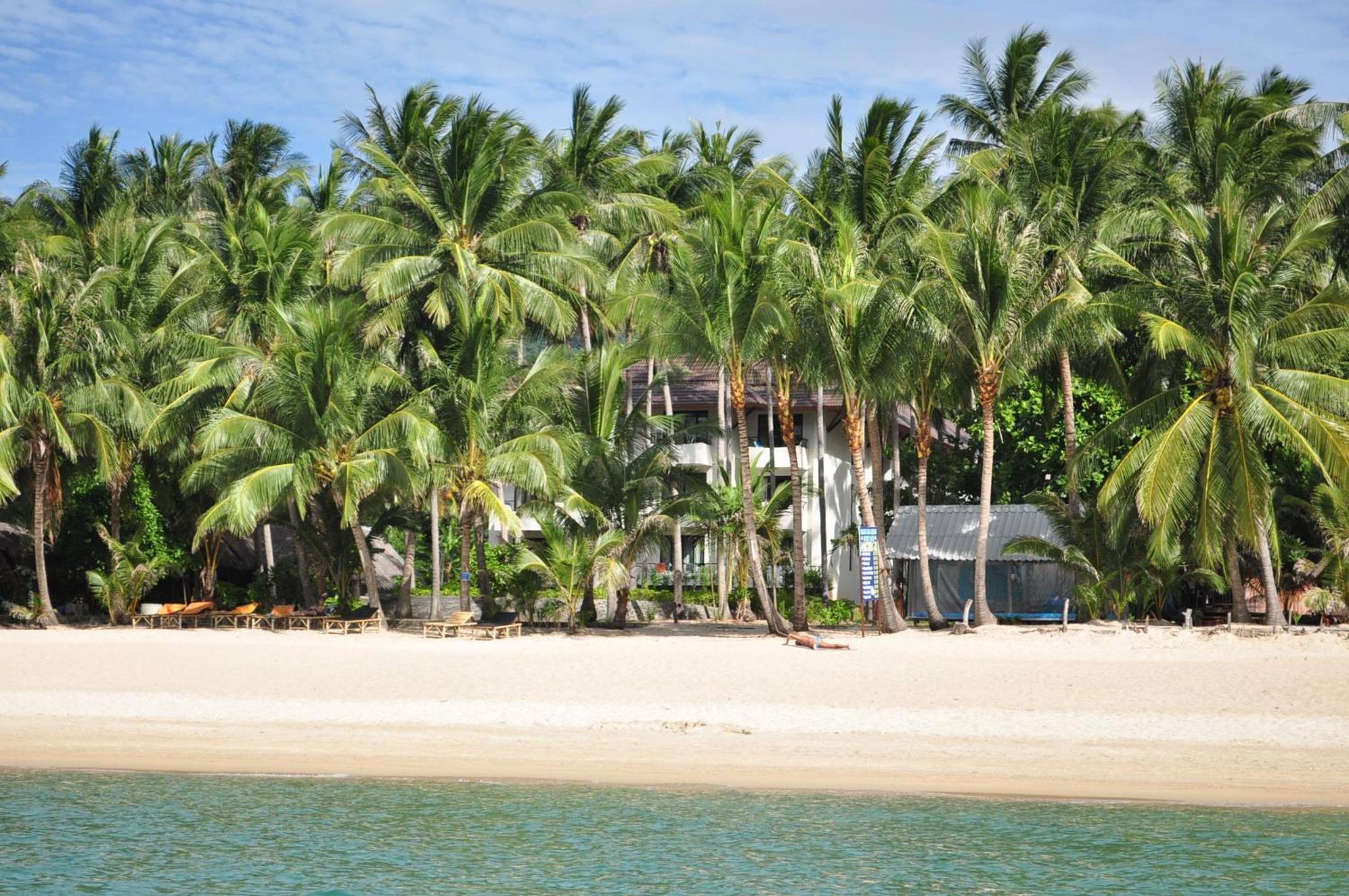 ASTROCOCO beach resort by Coconut Beach