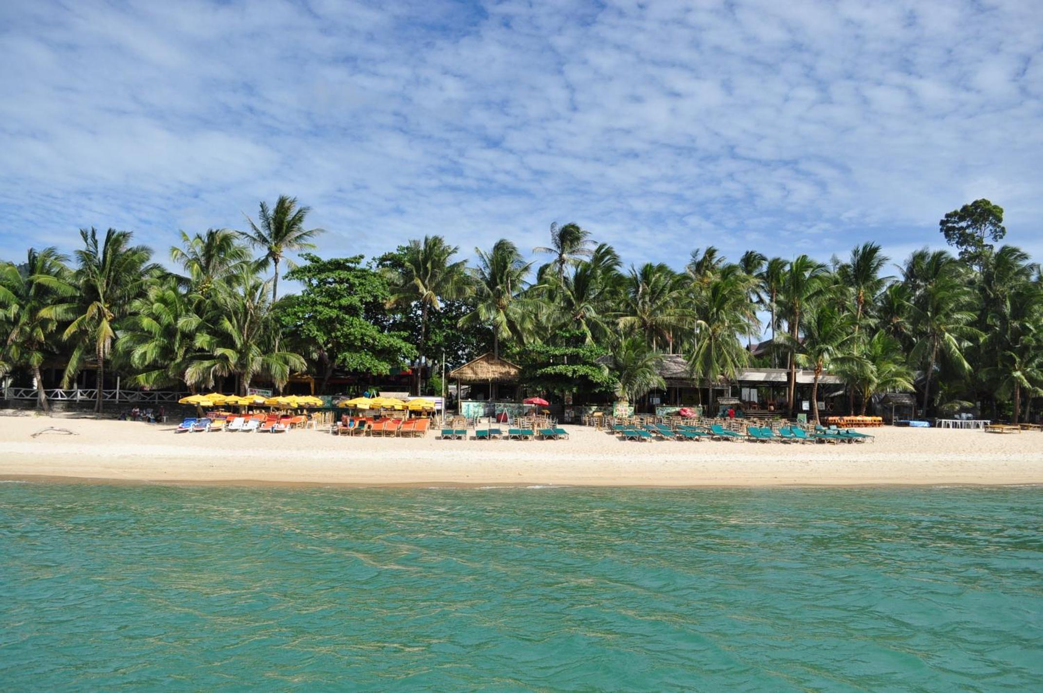 ASTROCOCO beach resort by Coconut Beach