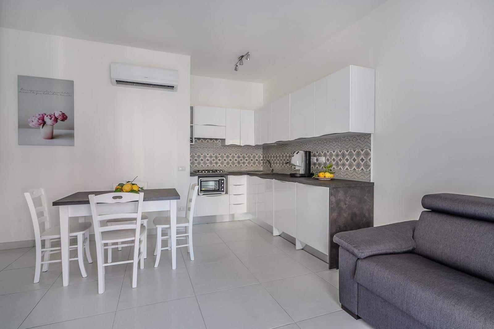 Smiling Apartments Vico Equense view 5