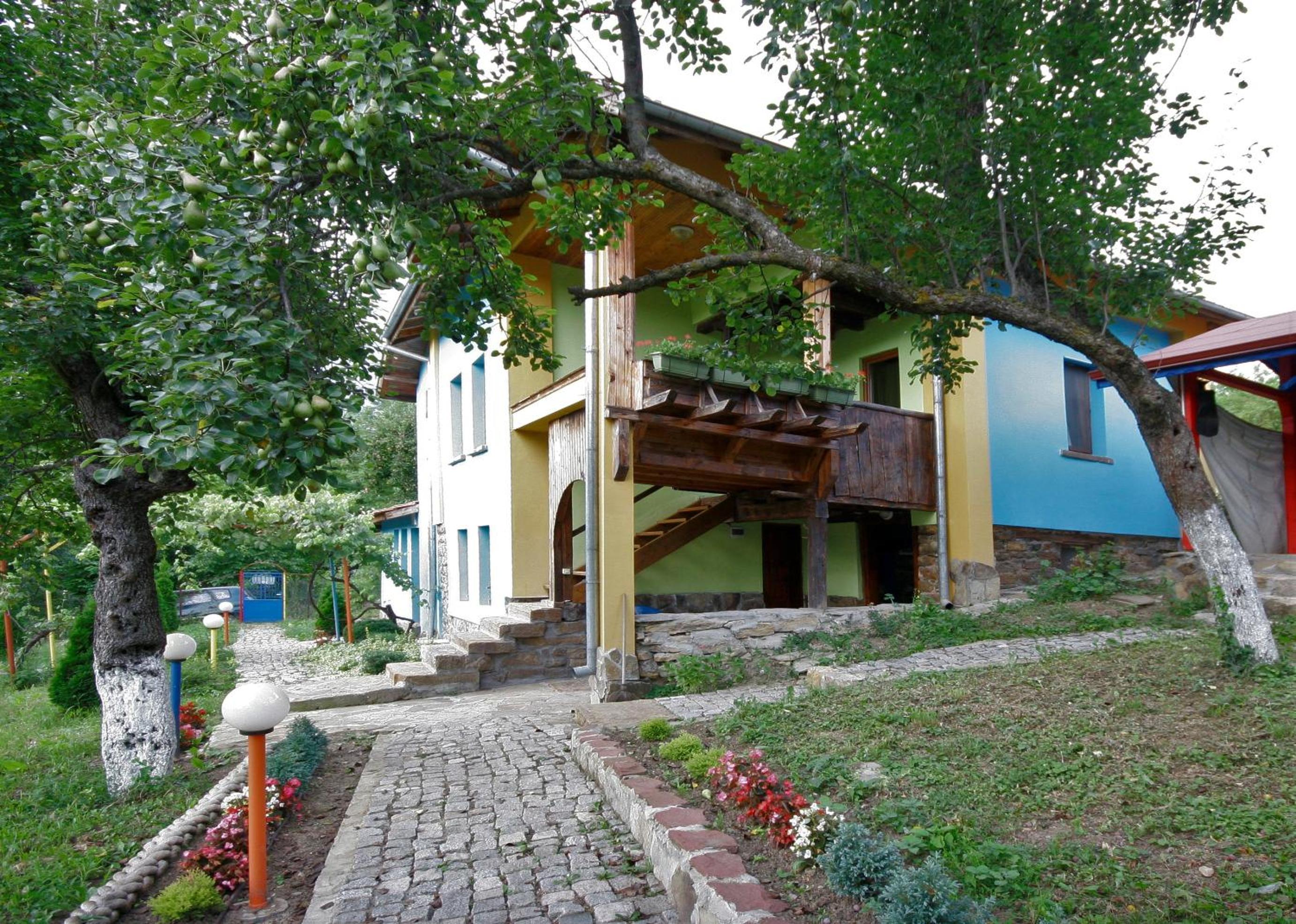 Chuchi Guest House 1