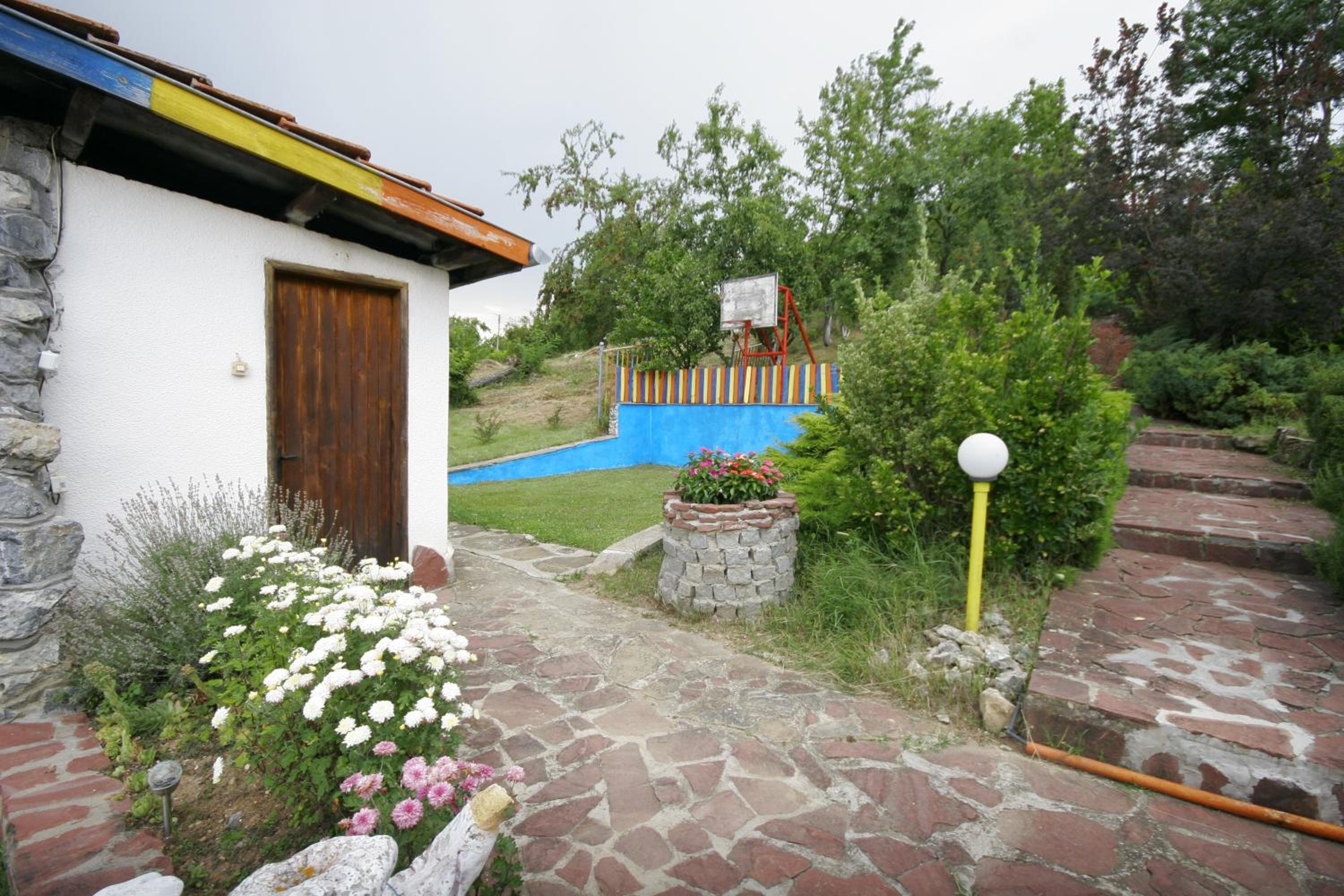 Chuchi Guest House 1