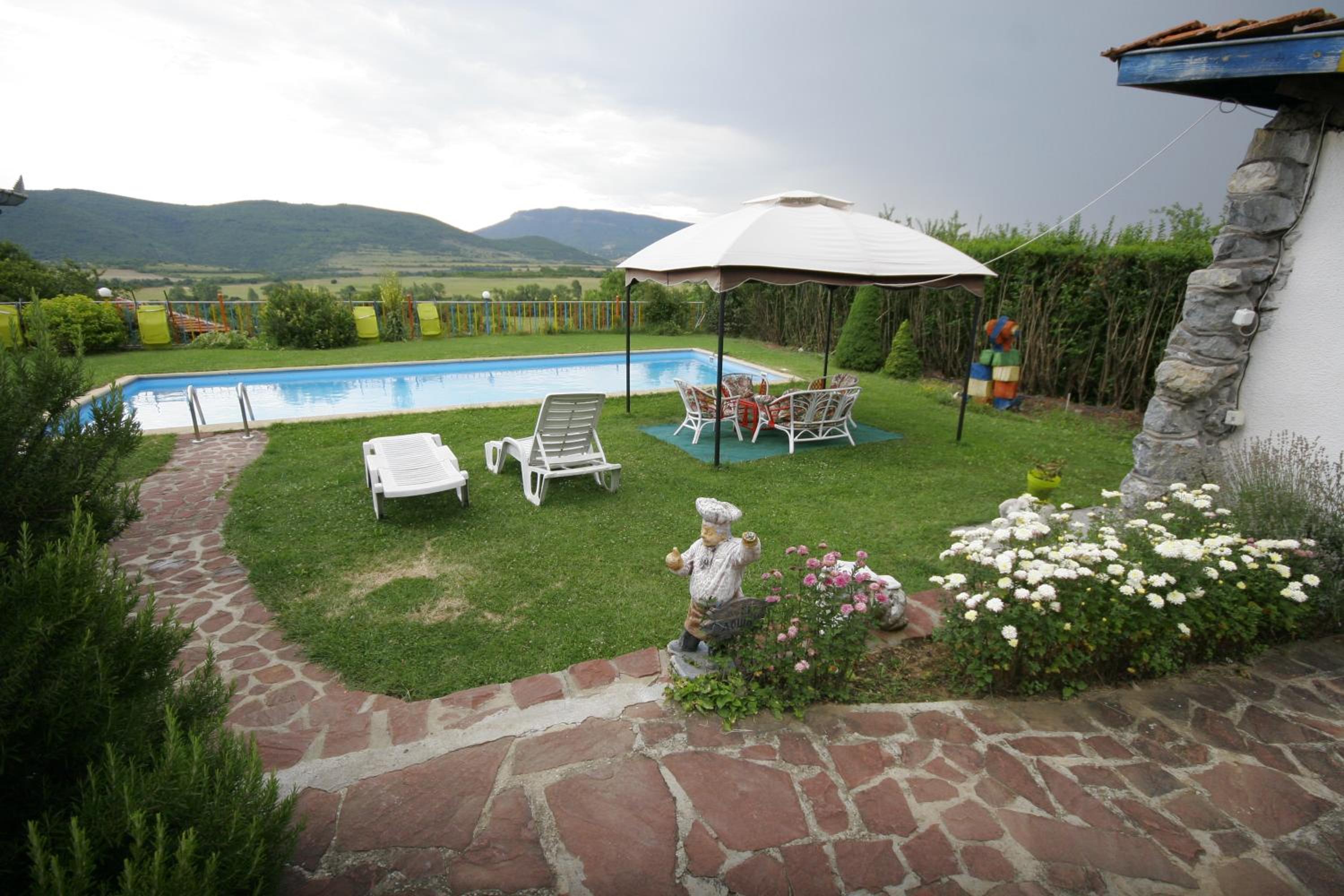 Chuchi Guest House 1