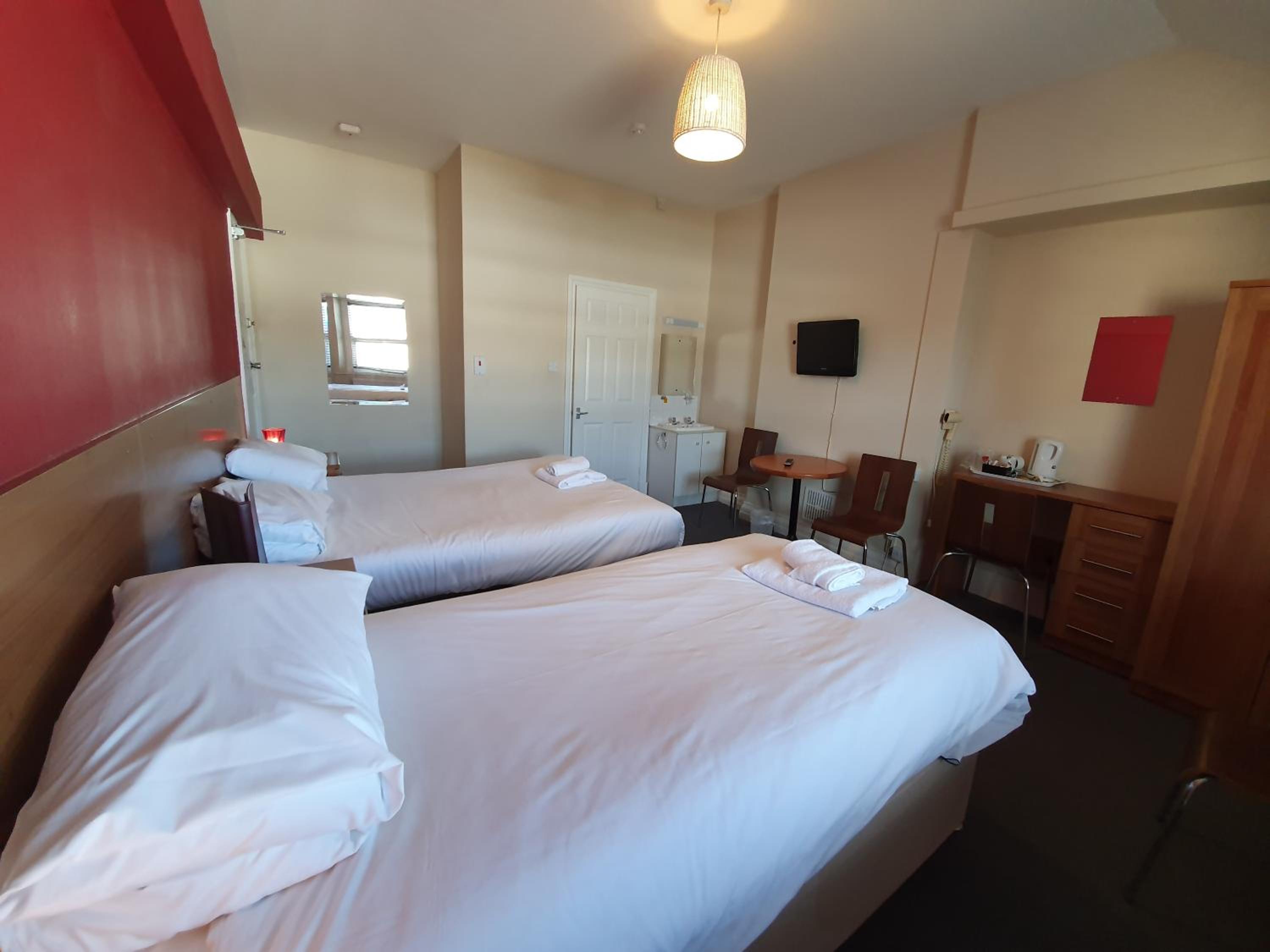 Weston-super-Mare Vacations - The York Hotel - Property Image 6