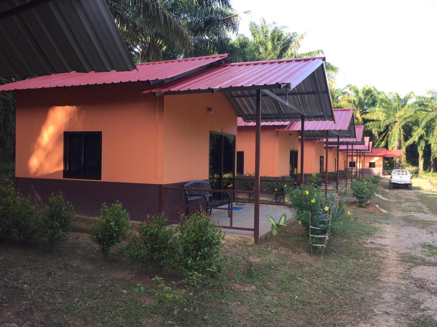 Khao Sok Evergreen House