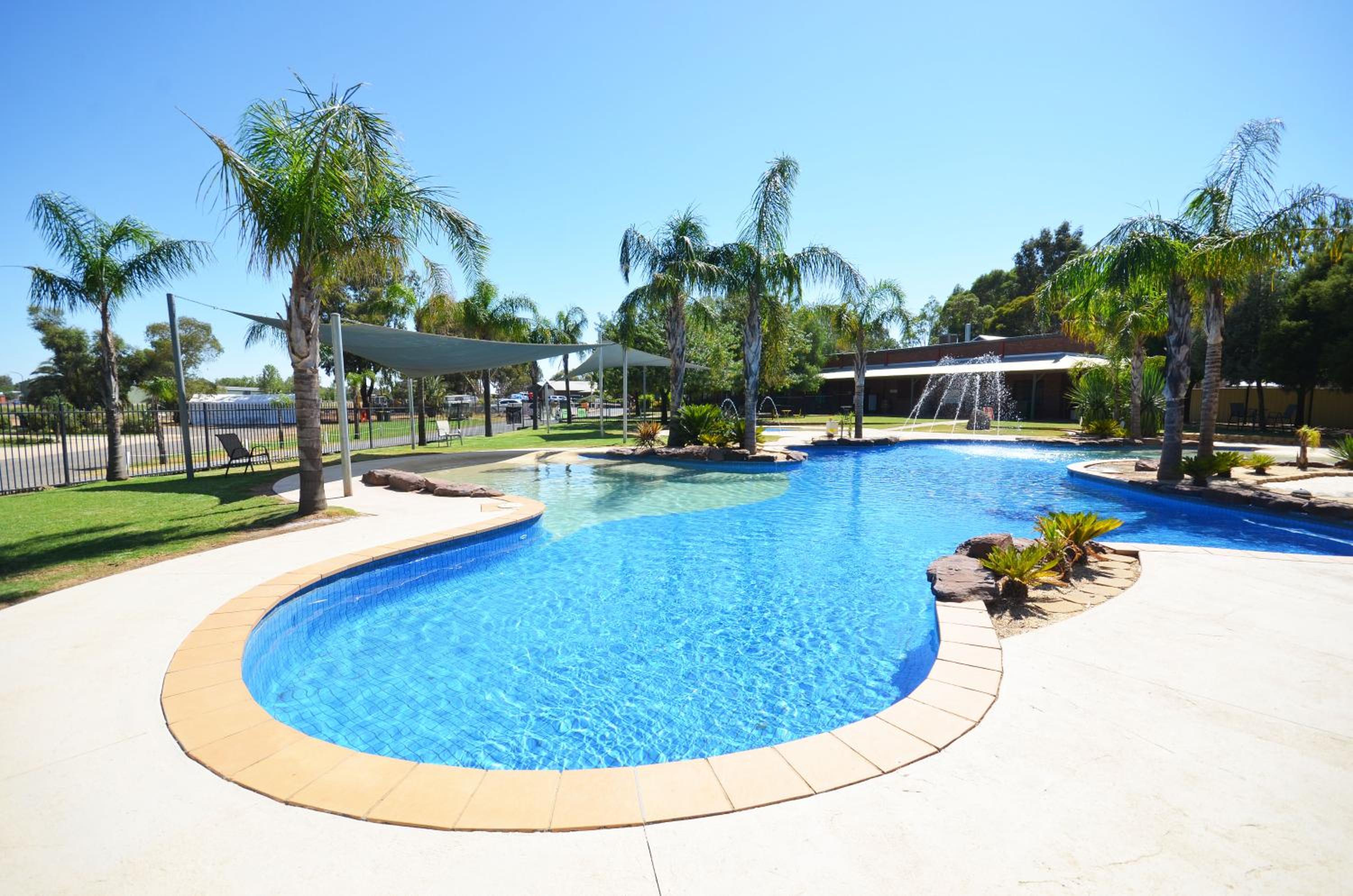 Tasman Holiday Parks - Merool on the Murray
