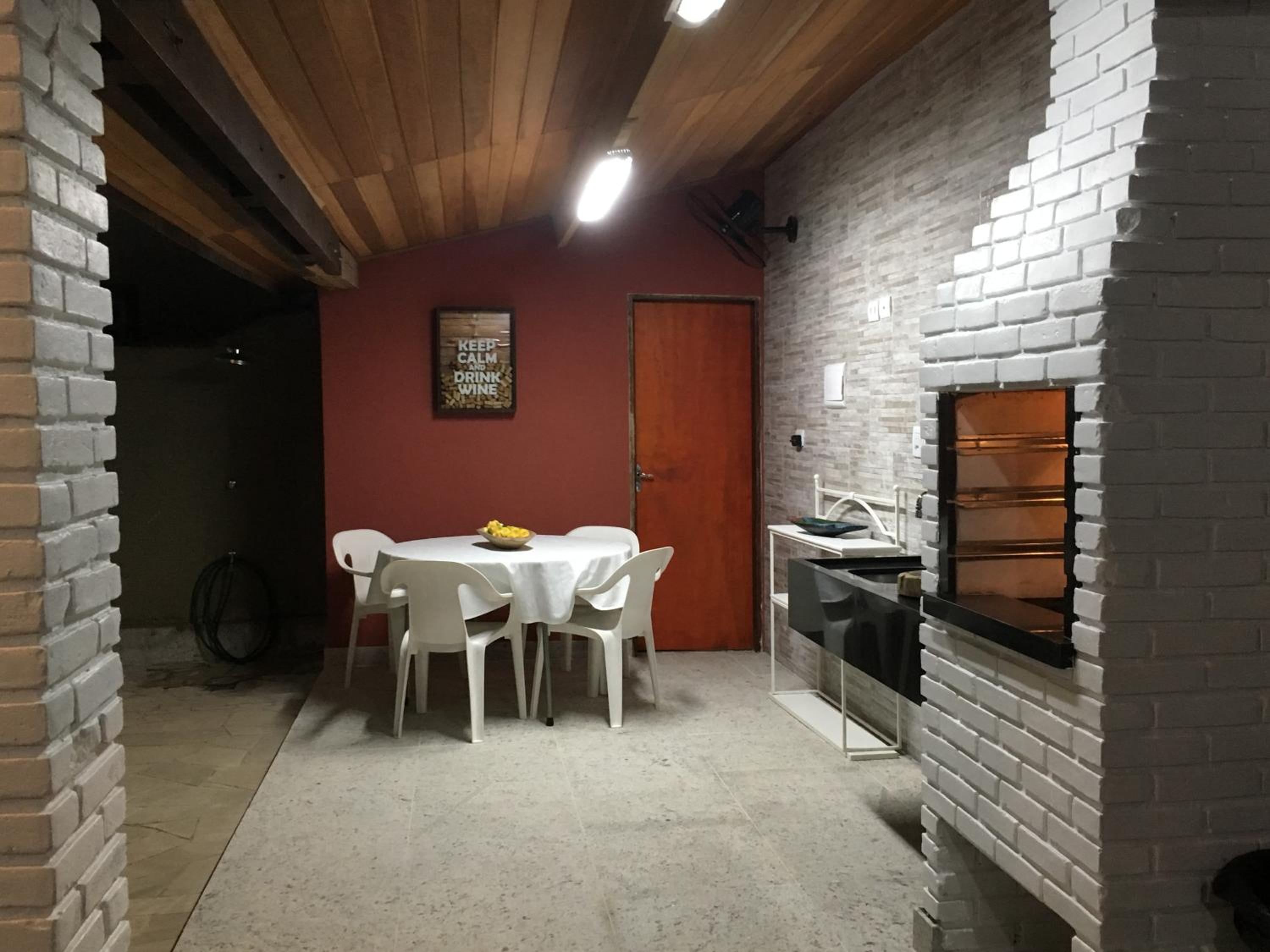 Casa com Piscina Exclusiva - Condomínio em frente ao Mar - Portaria 24h