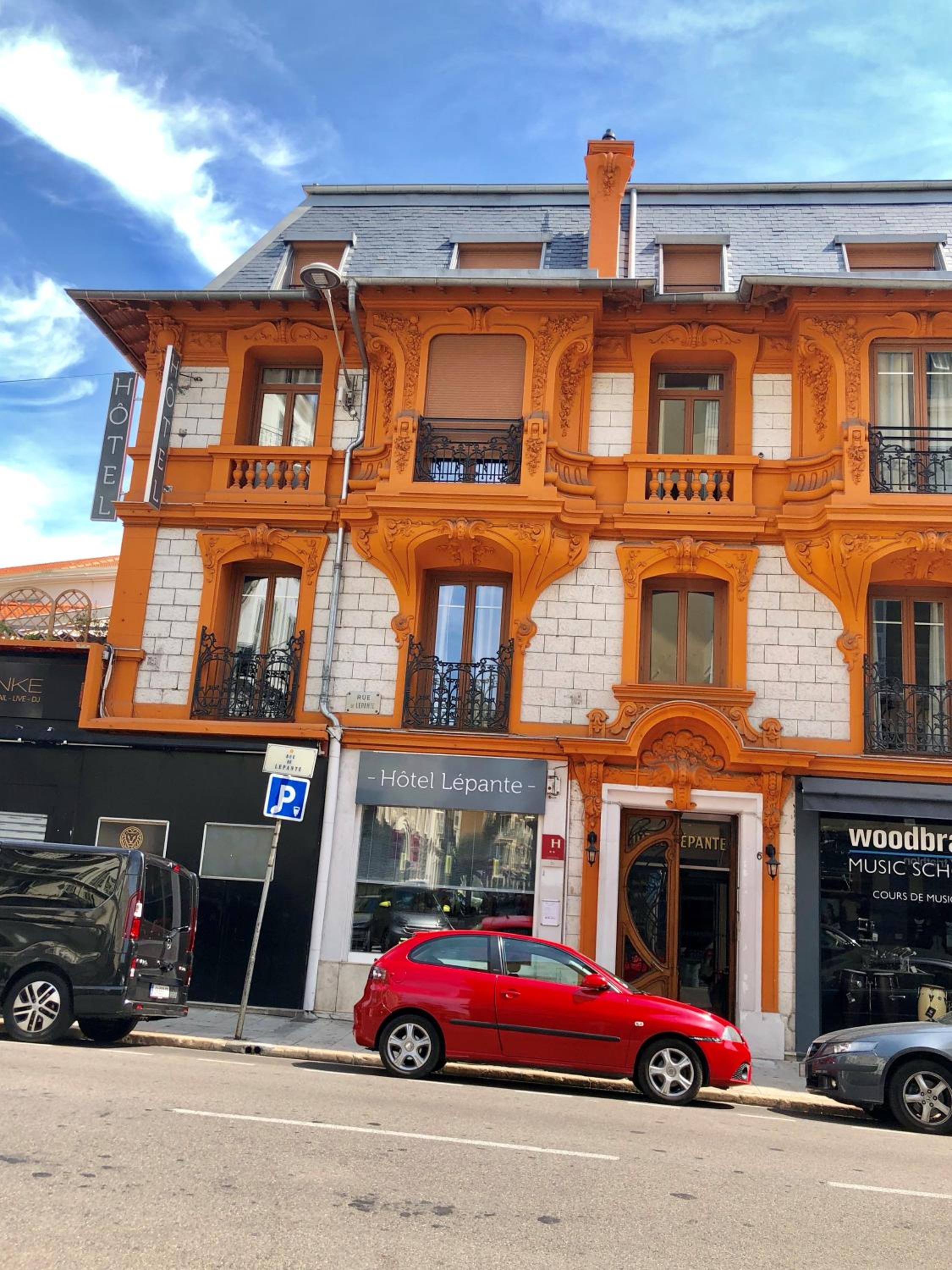Hotel Lepante en Nice — building