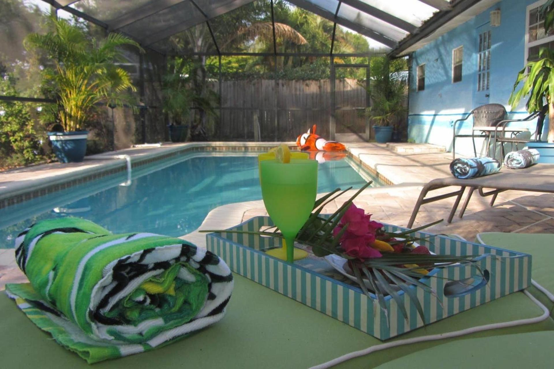 Beach Cottage with heated pool just off Siesta Key - Property Image 27