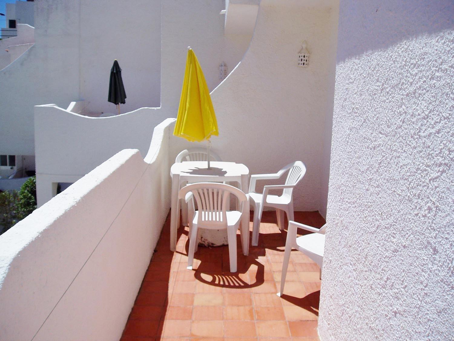 Apartamentos Salema Praia Club