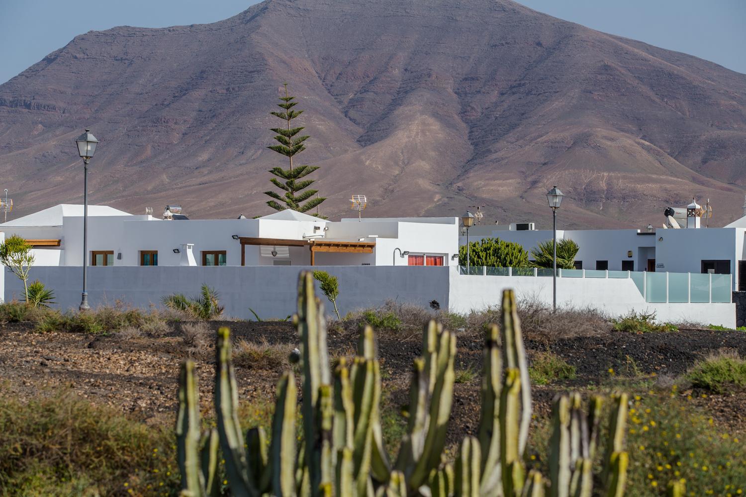 White House - Marina Rubicon - Playa Blanca view 2