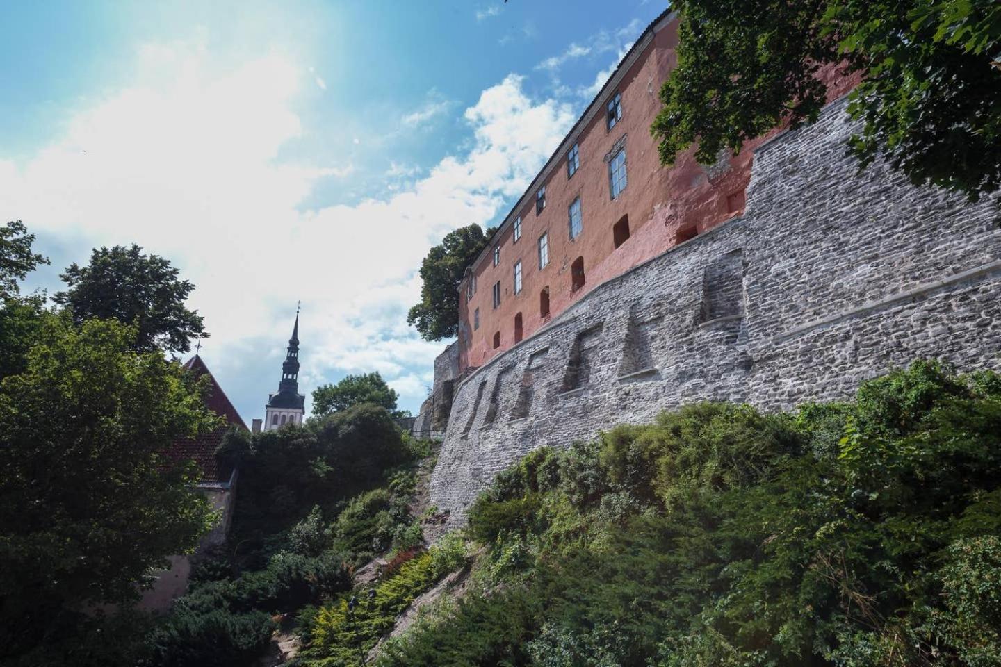 Tallinn Vacations - Luxury penthouse with terrace  sauna in Old Town - Property Image 10