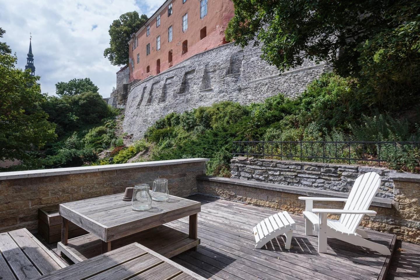 Tallinn Vacations - Luxury penthouse with terrace  sauna in Old Town - Property Image 2