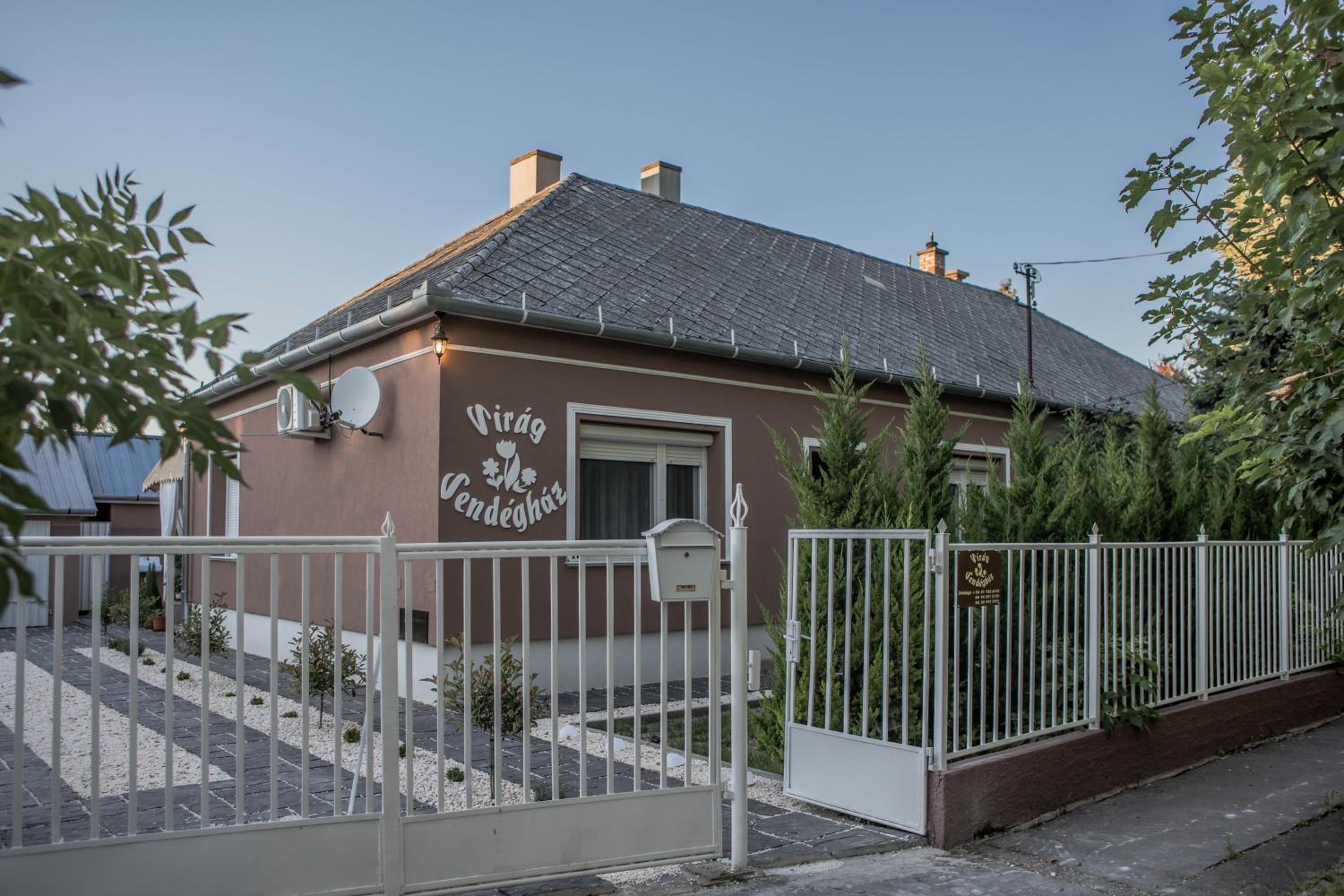 Virág Vendégház view 2