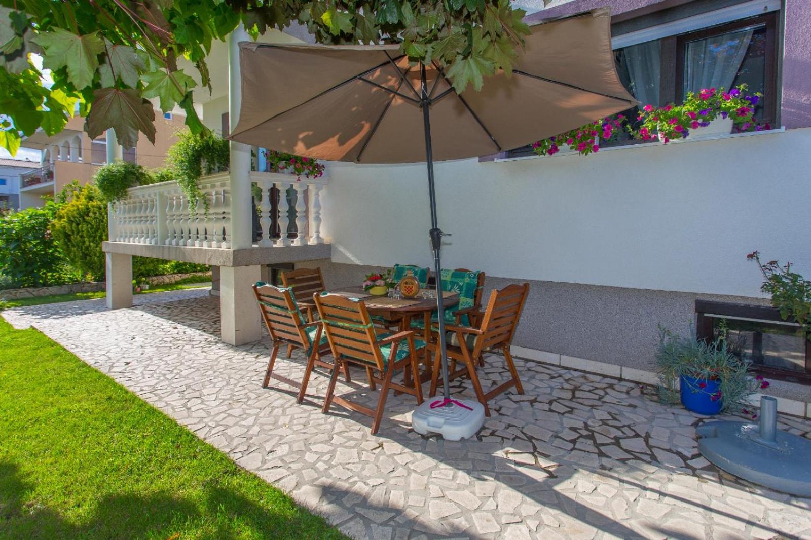 Apartmani Luis view 4