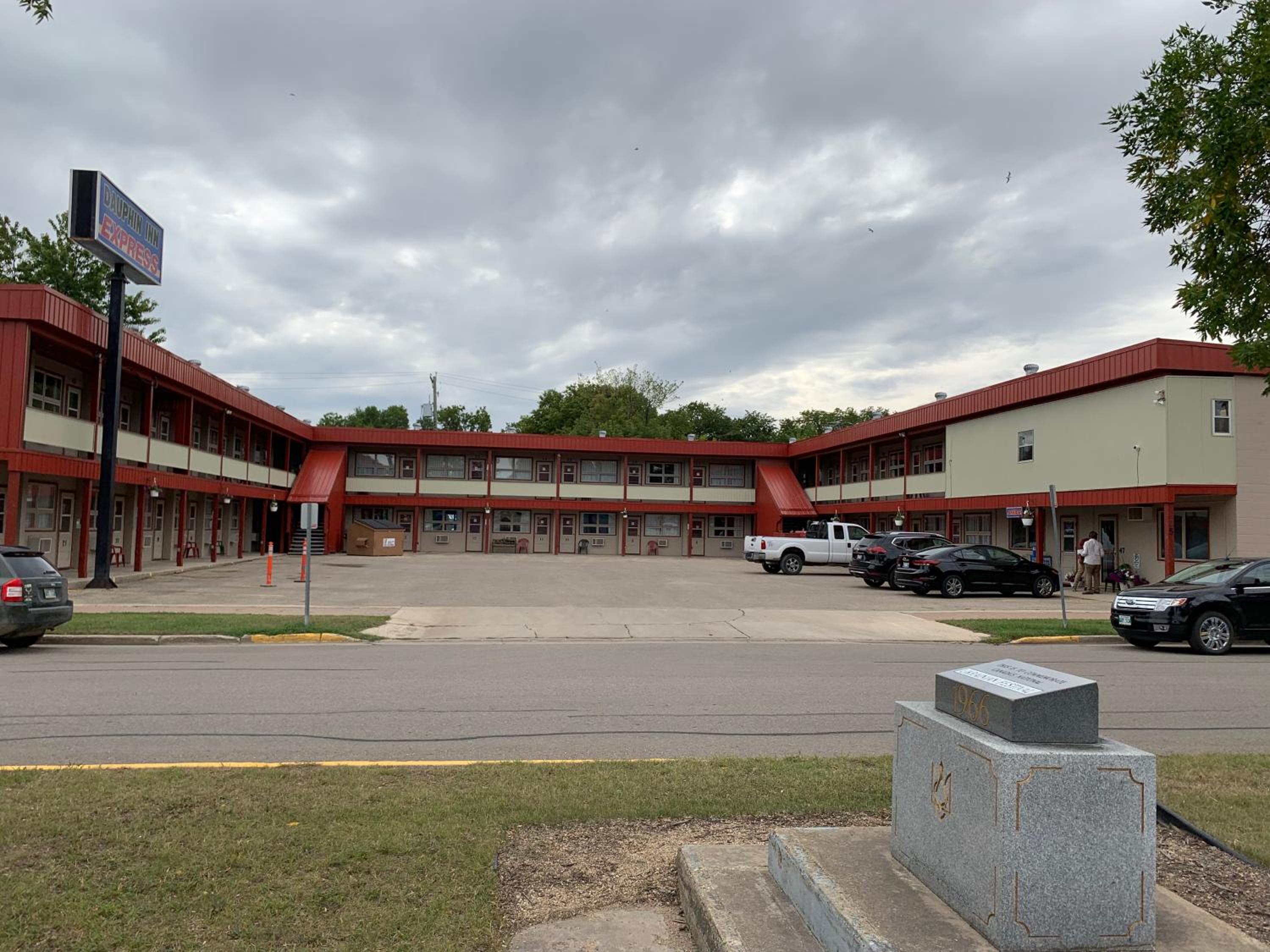 Dauphin Inn Express, photo 36
