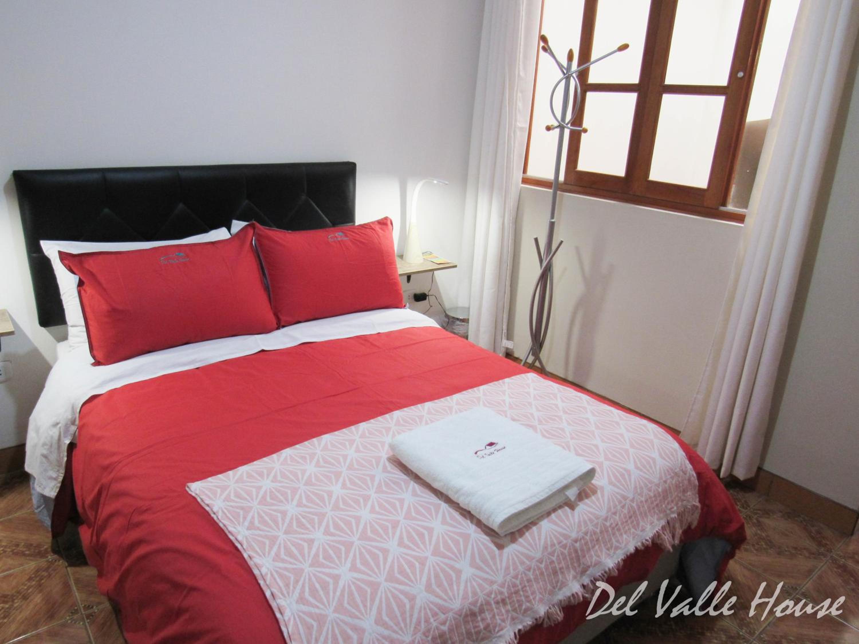 Del Valle House