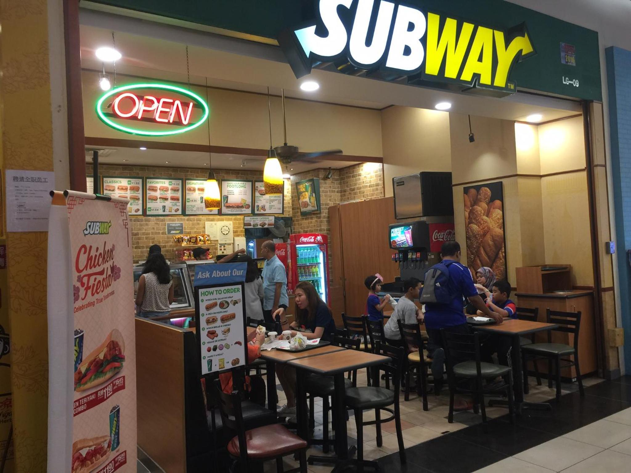 JB City Shopping Mall Apartment
