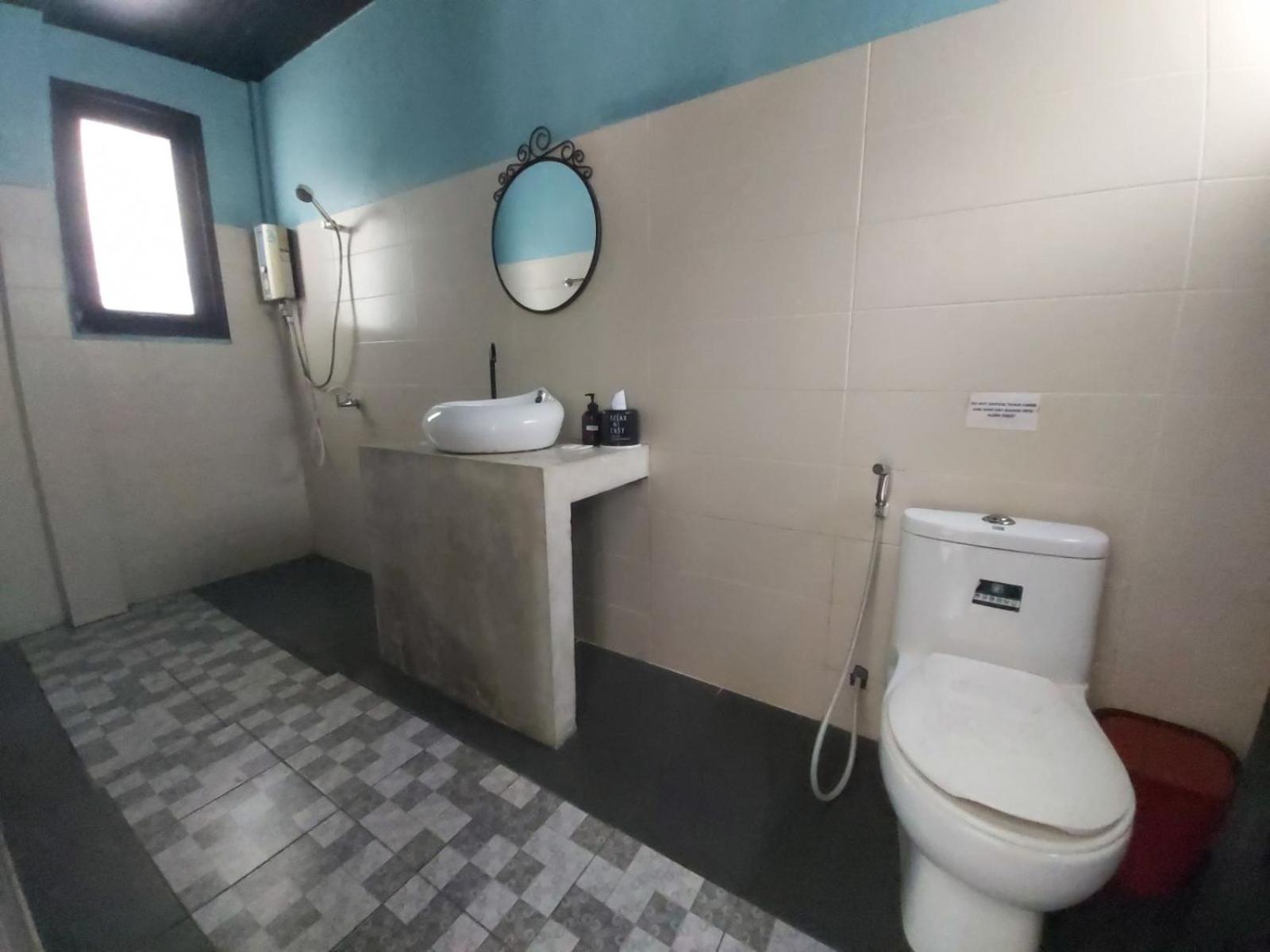 Minnie Seaview Resort