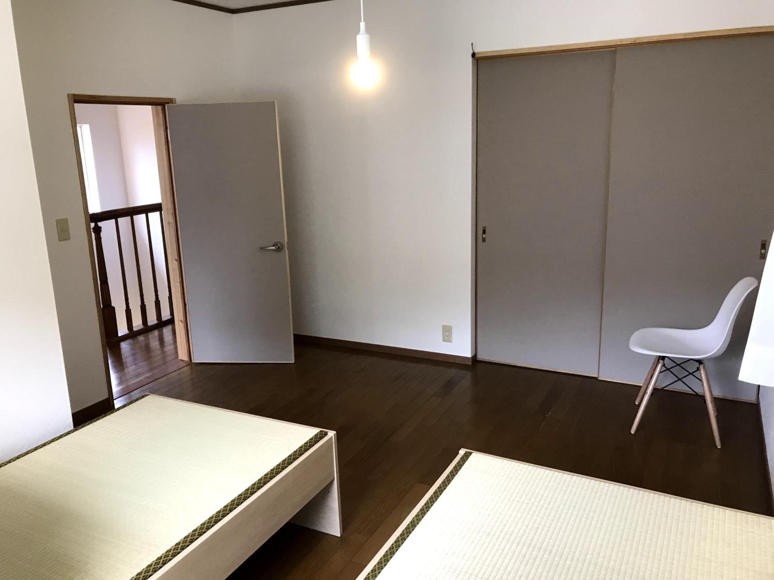 Tsushima White House