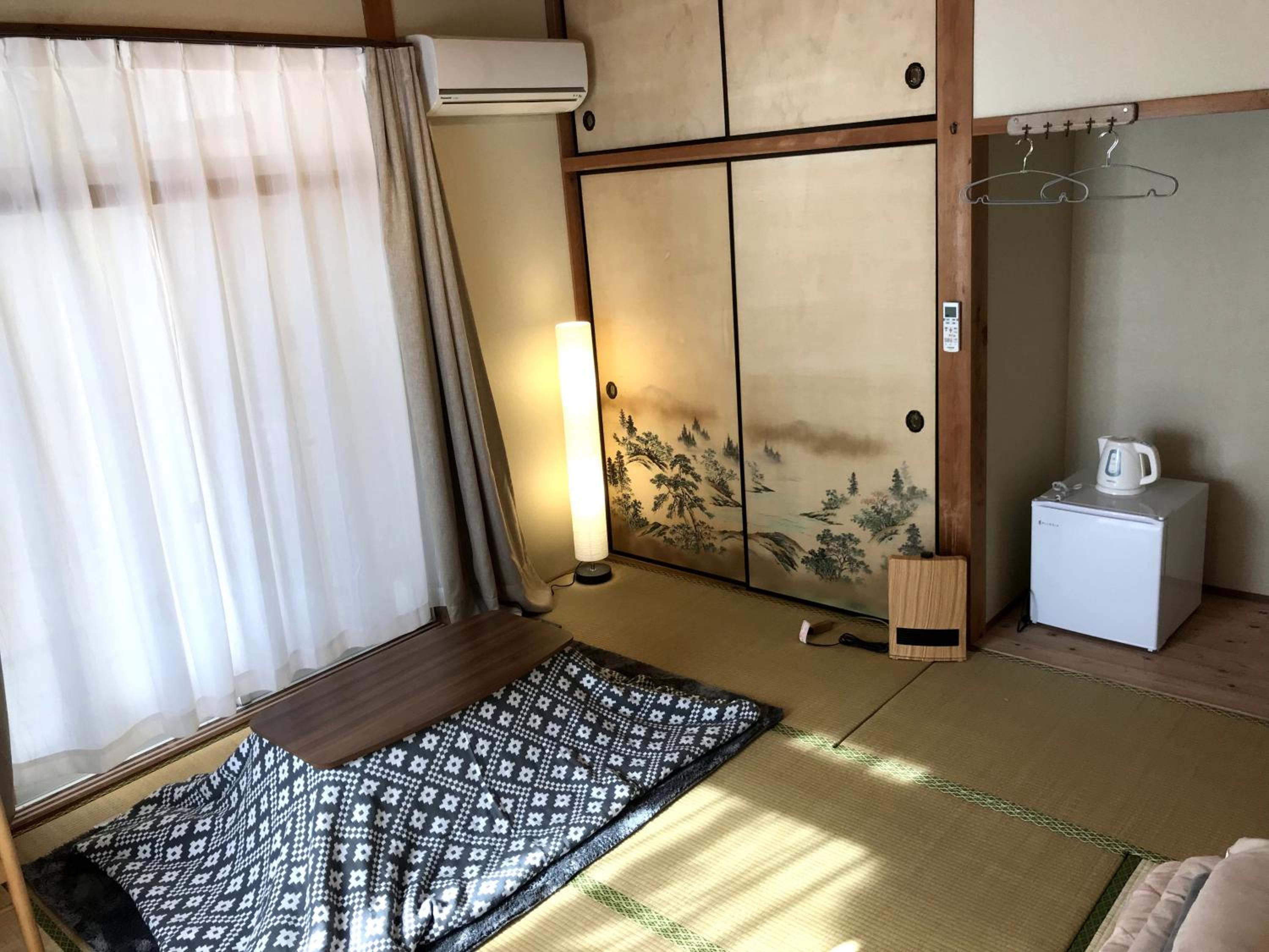 Tsushima White House