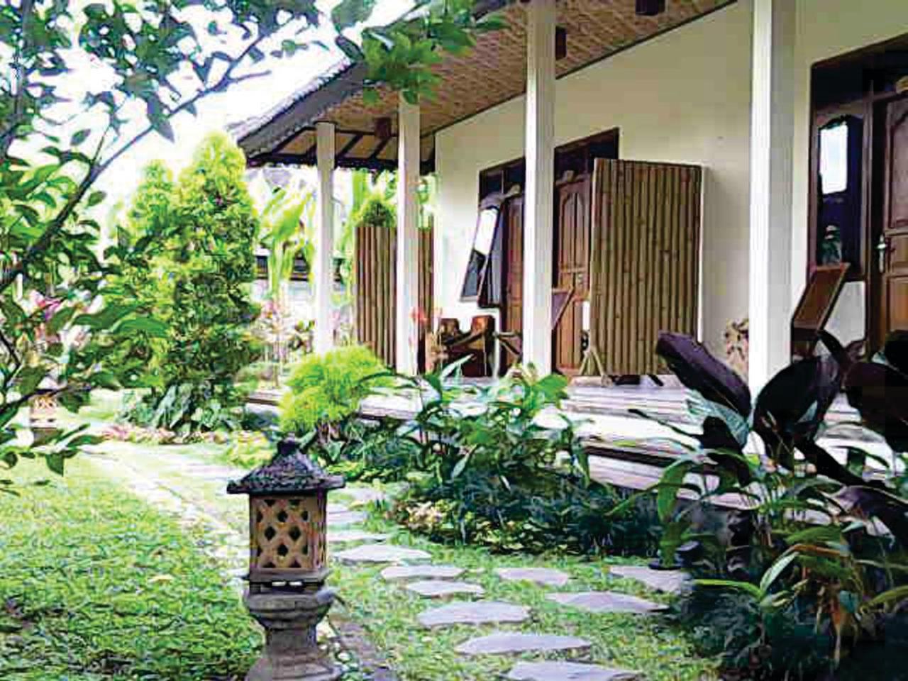Astawa House
