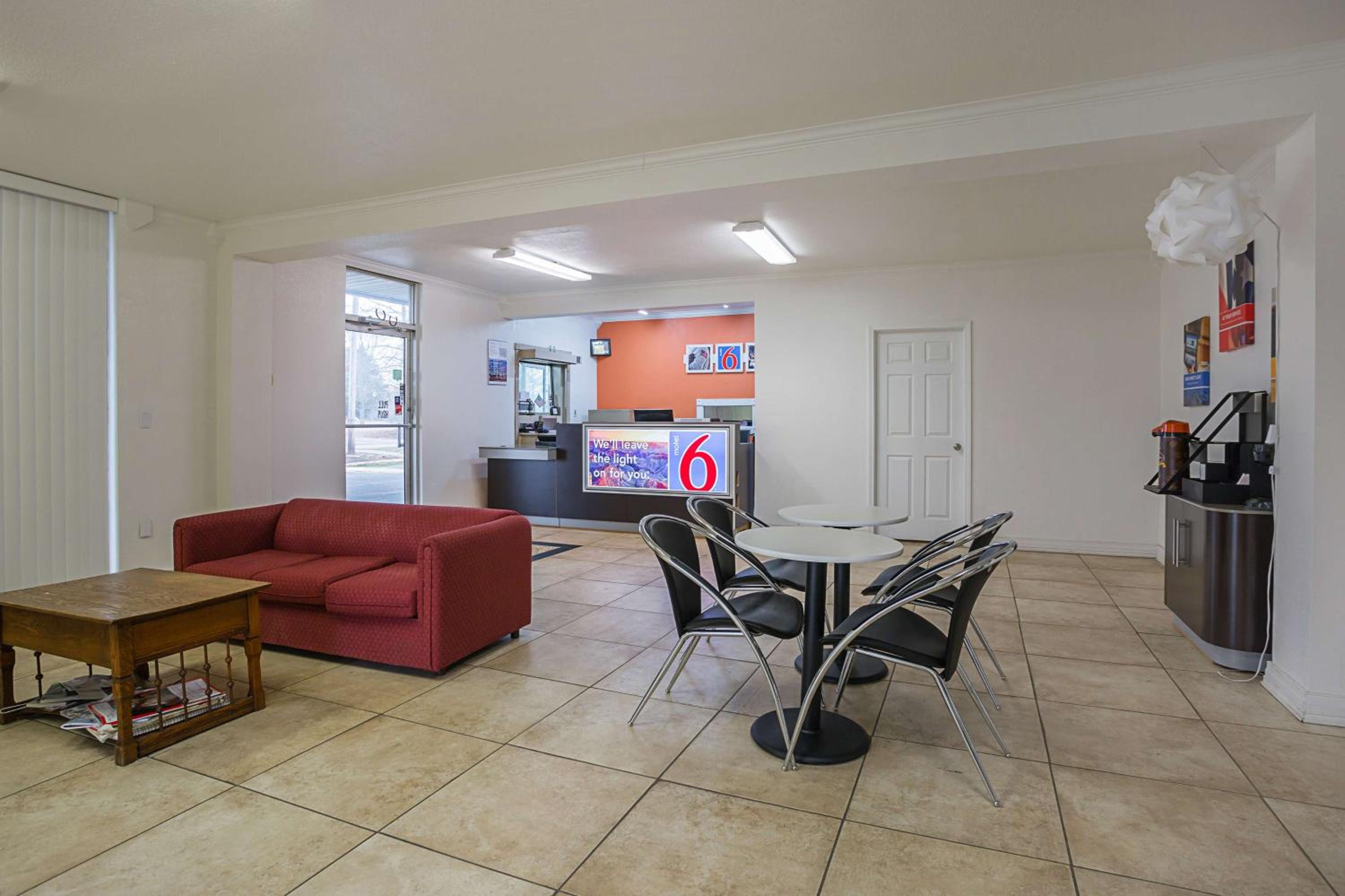 Motel 6-Brinkley, AR