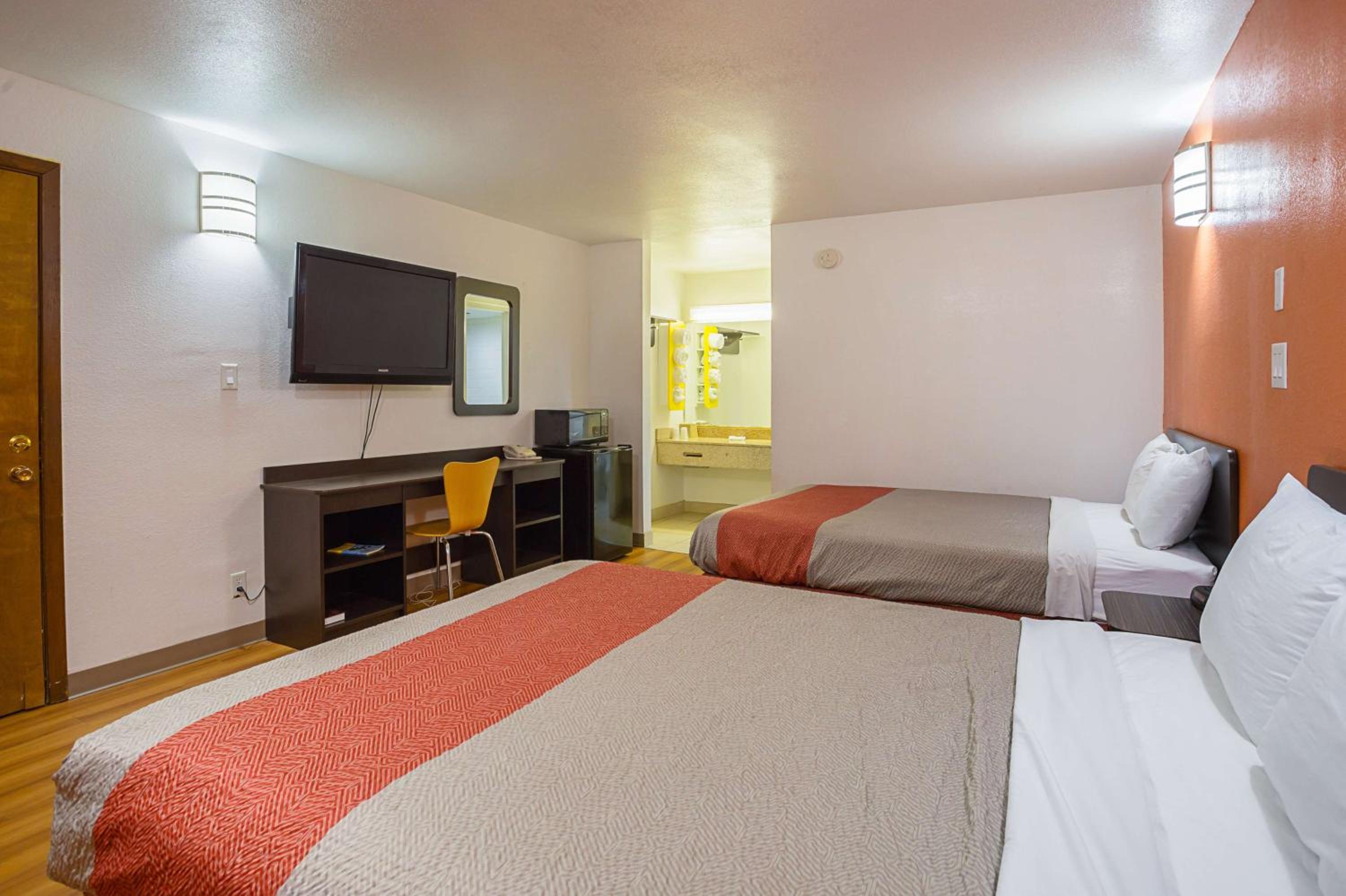 Motel 6-Brinkley, AR