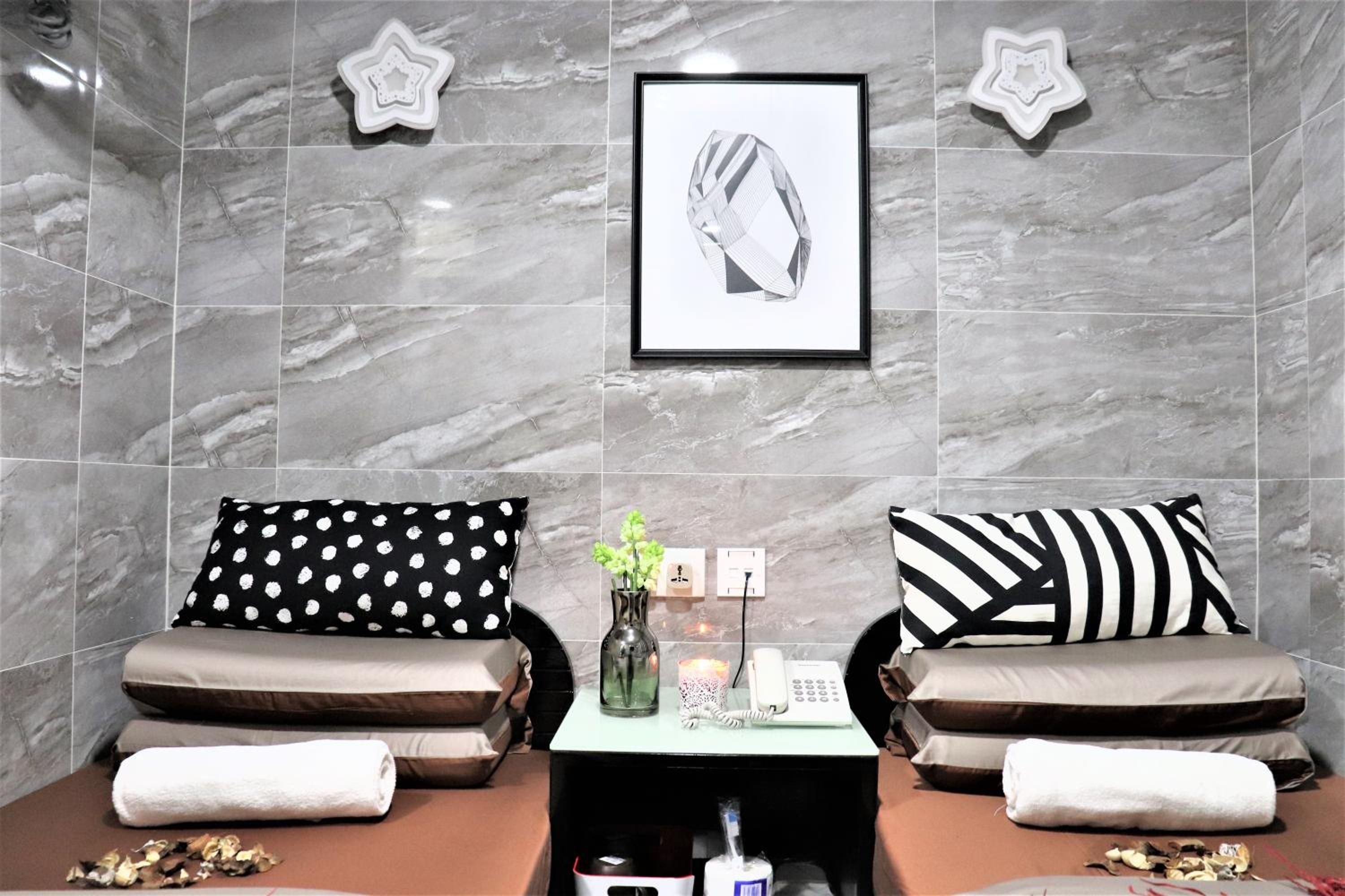 W's Lounge