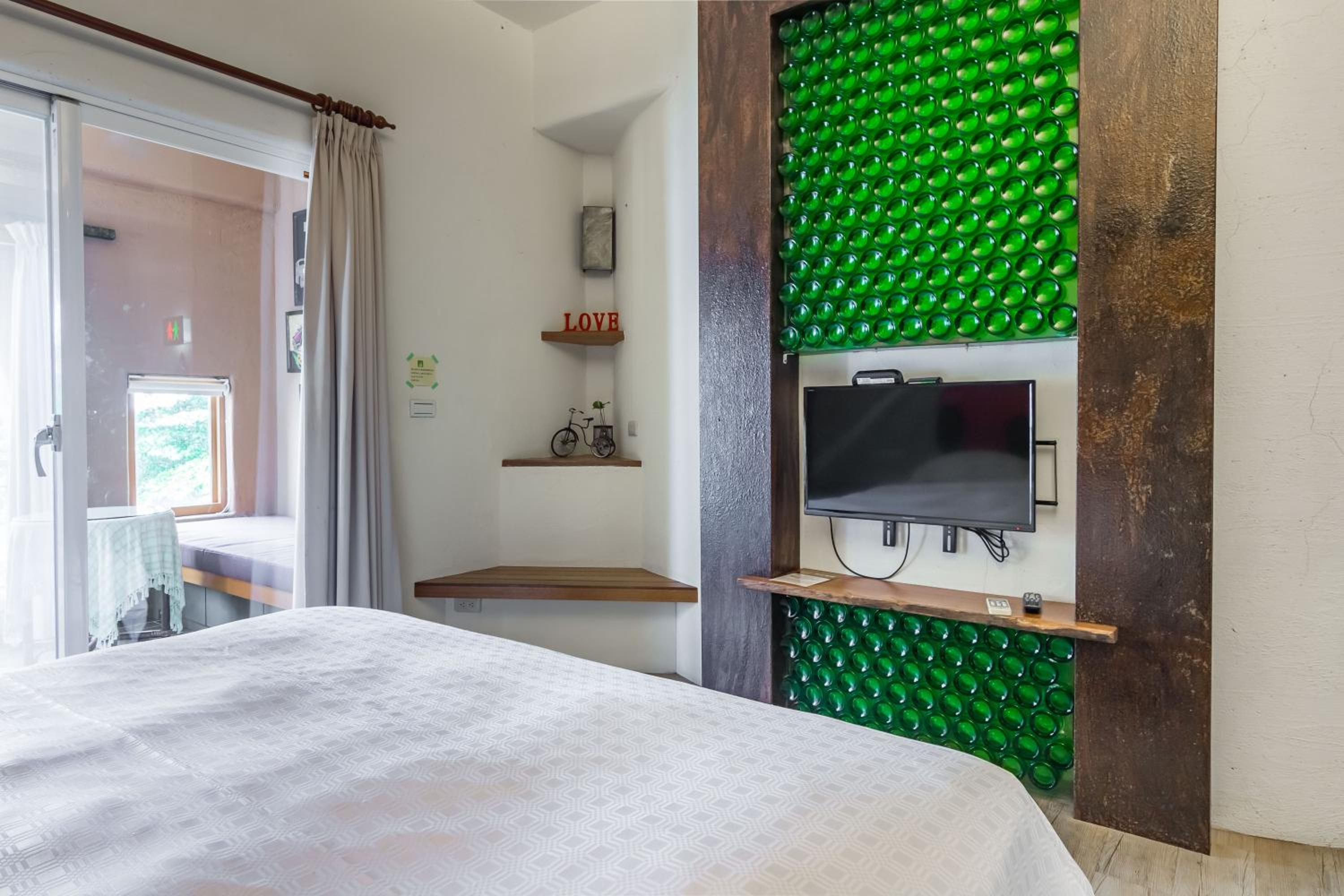 Fairyland & Farm Guest House