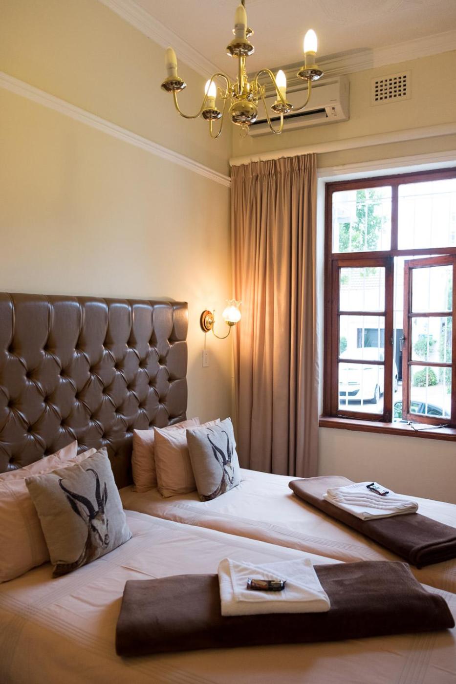 5 Camp Street Guesthouse & Self-catering
