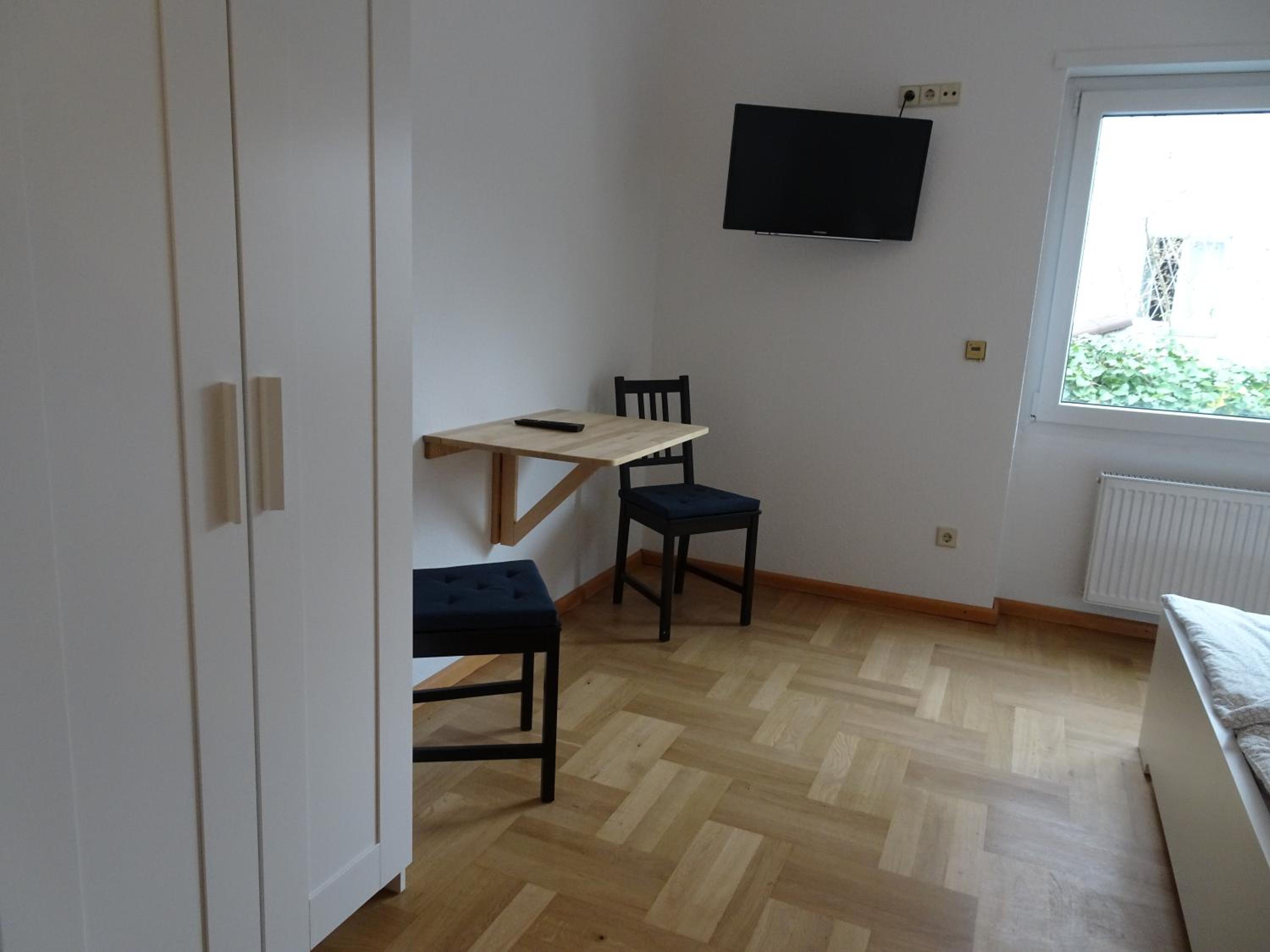 Photo 33