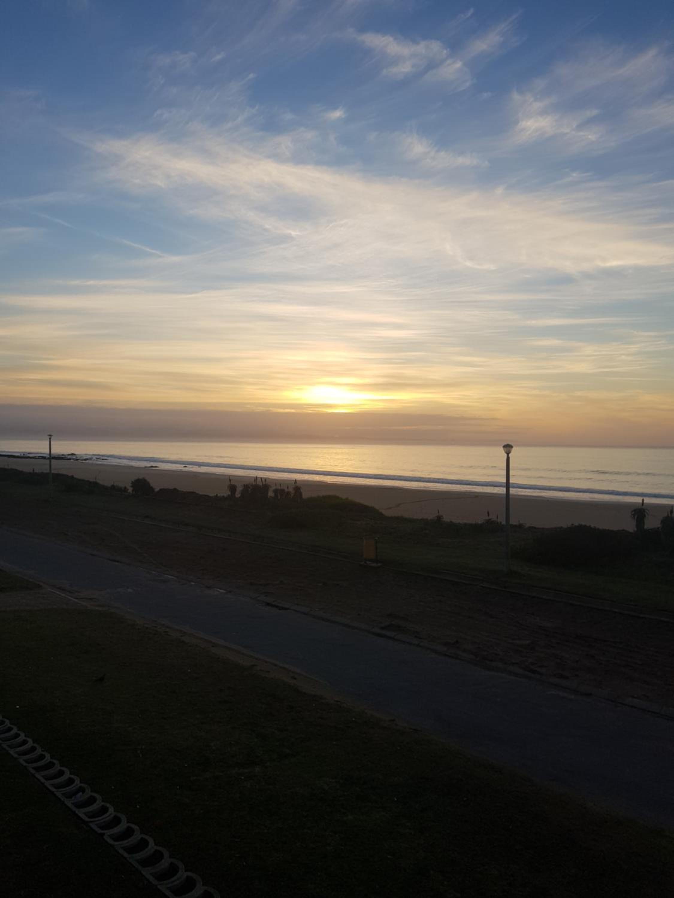 Blue Horizon Flat 8