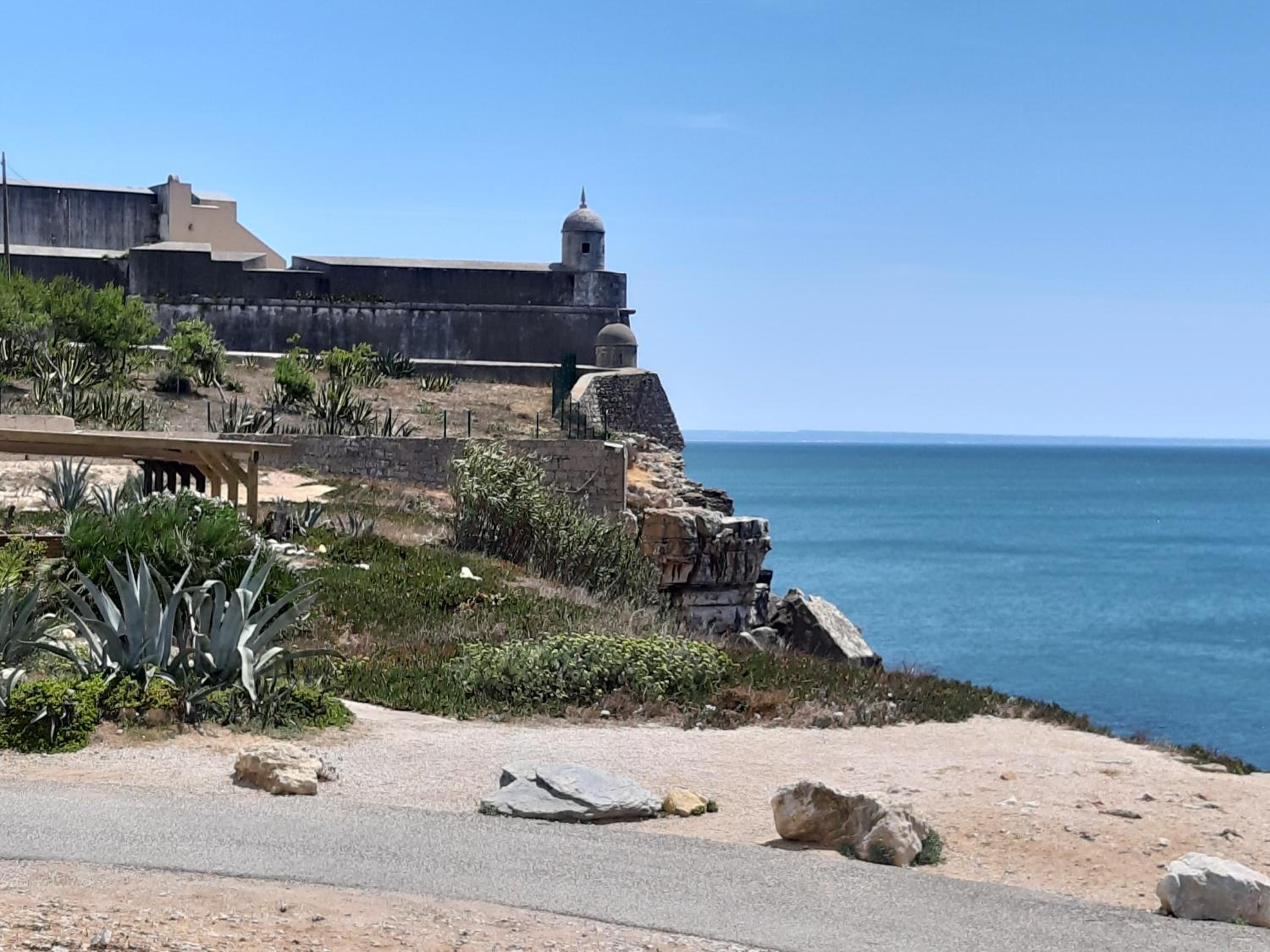 Cascais-Estoril BEACHFRONT Apartments view 5