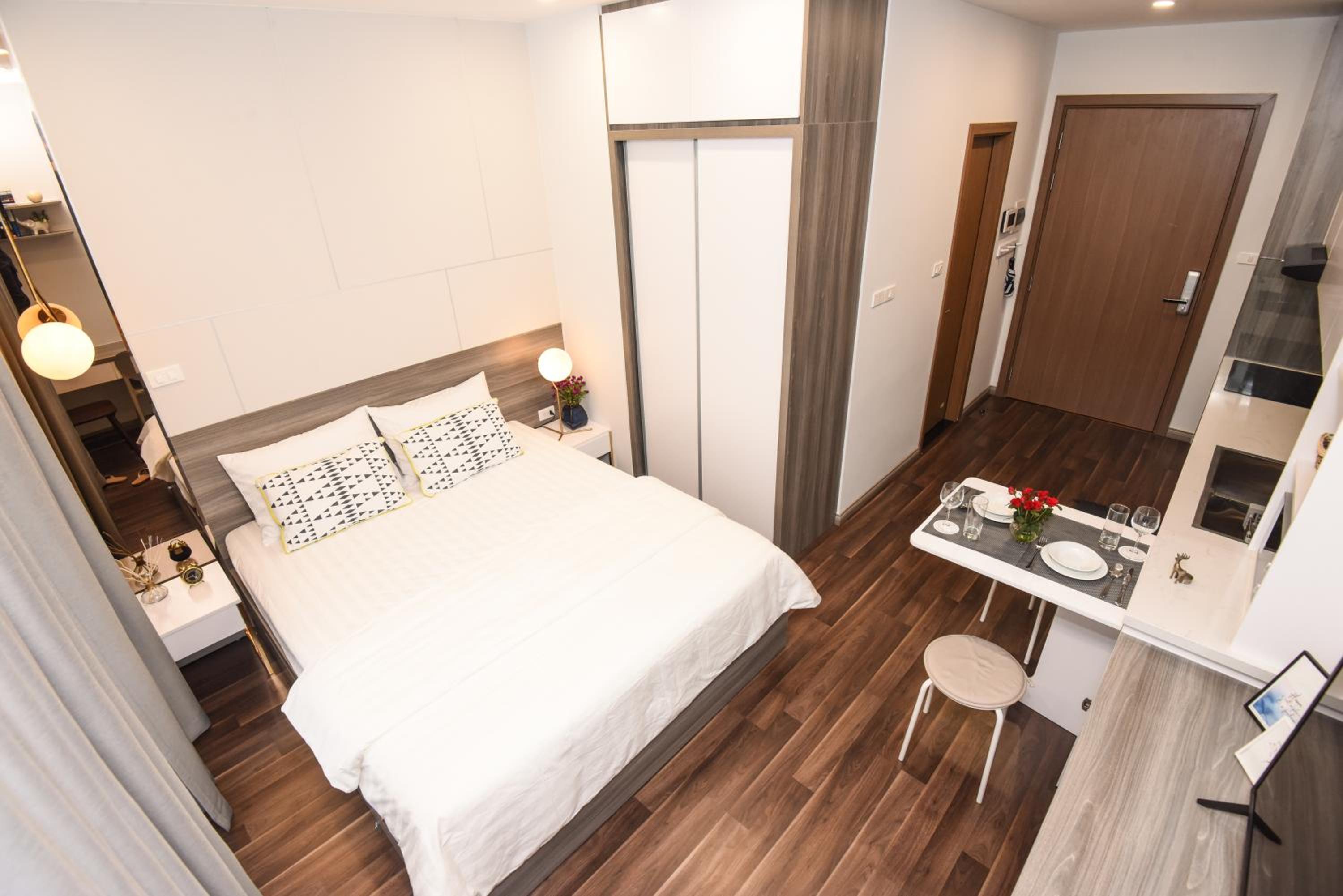 A Cosy Apartment in Vinhomes Green Bay Ha Noi