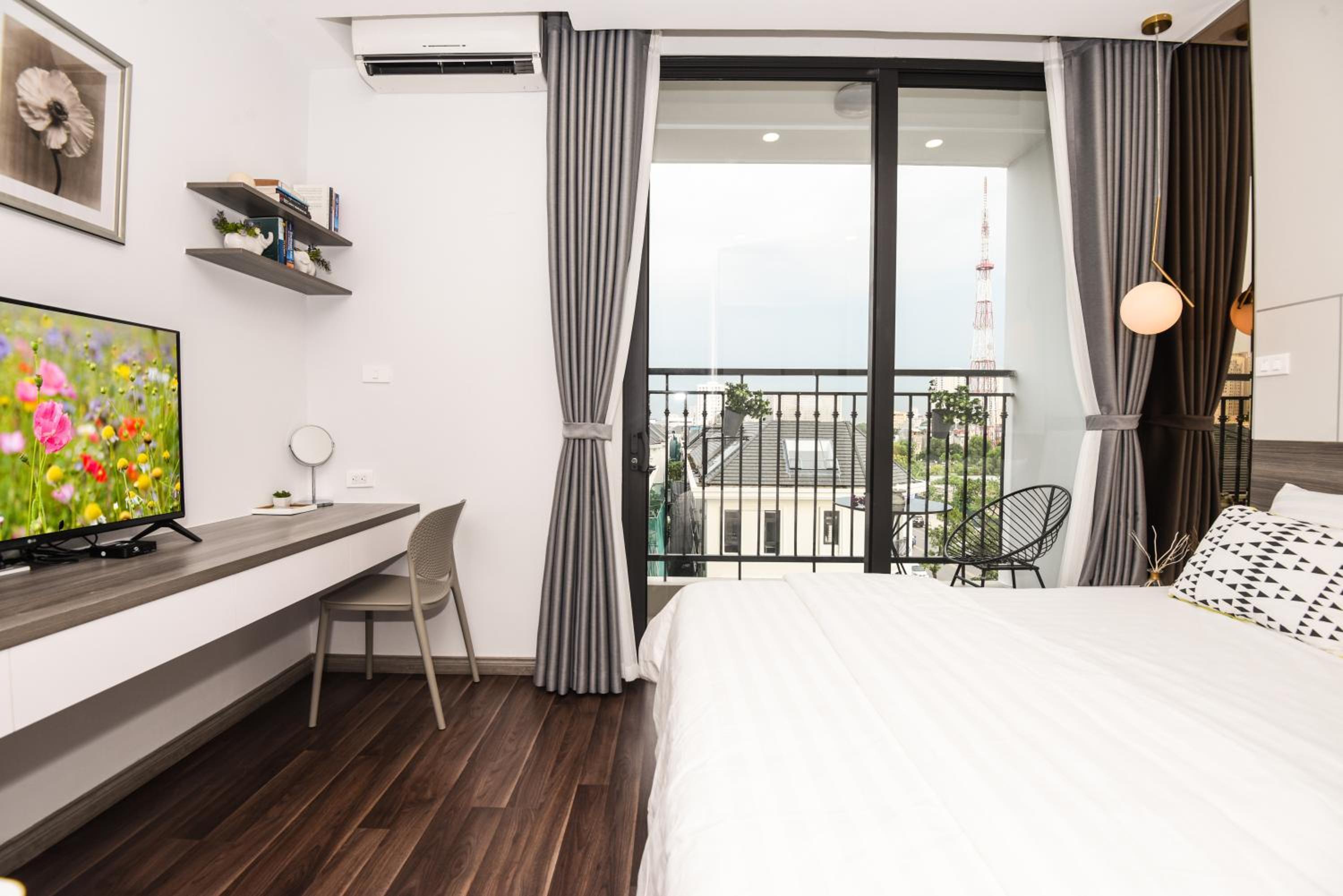 A Cosy Apartment in Vinhomes Green Bay Ha Noi
