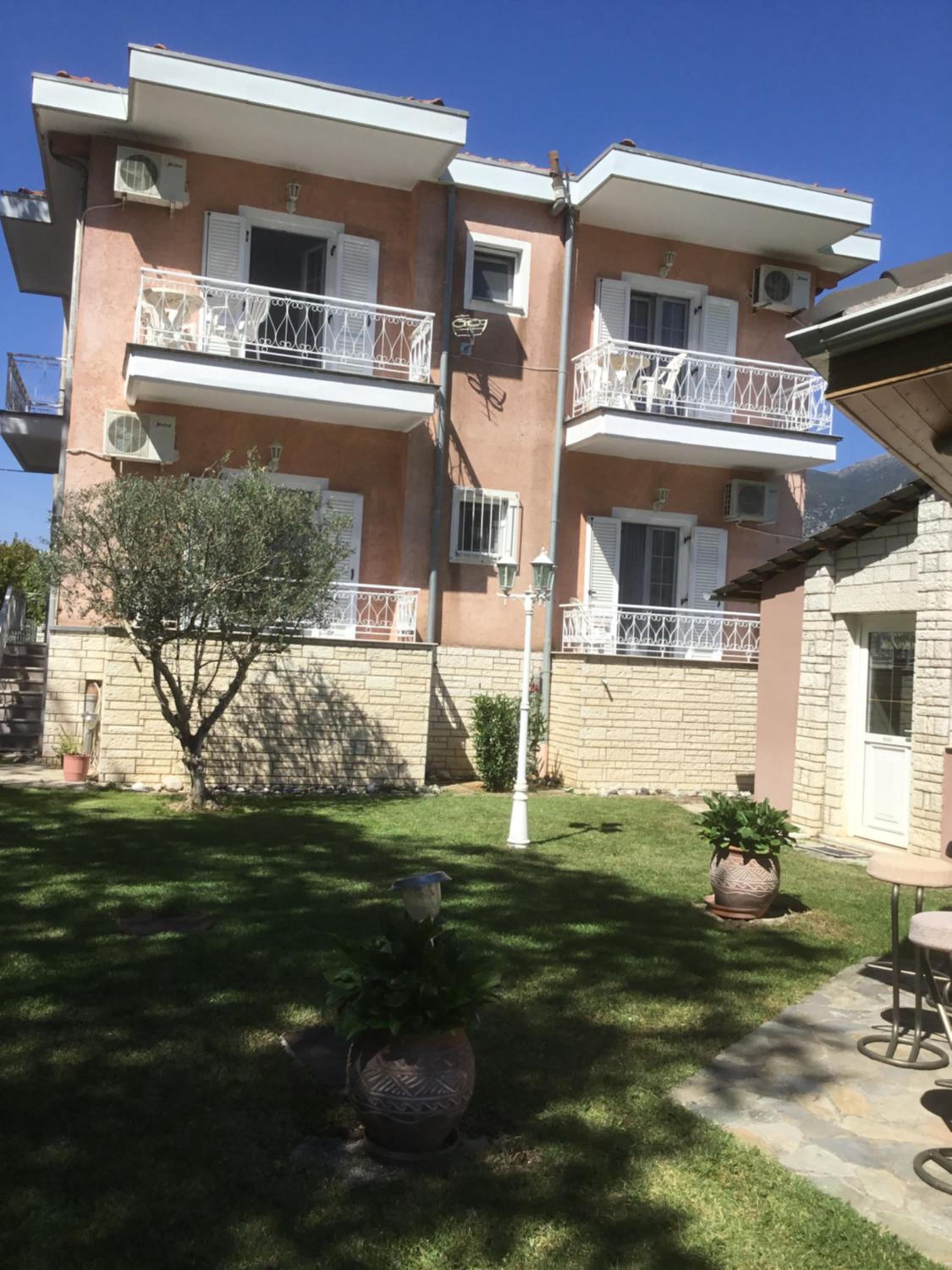 Villa Elena view 4