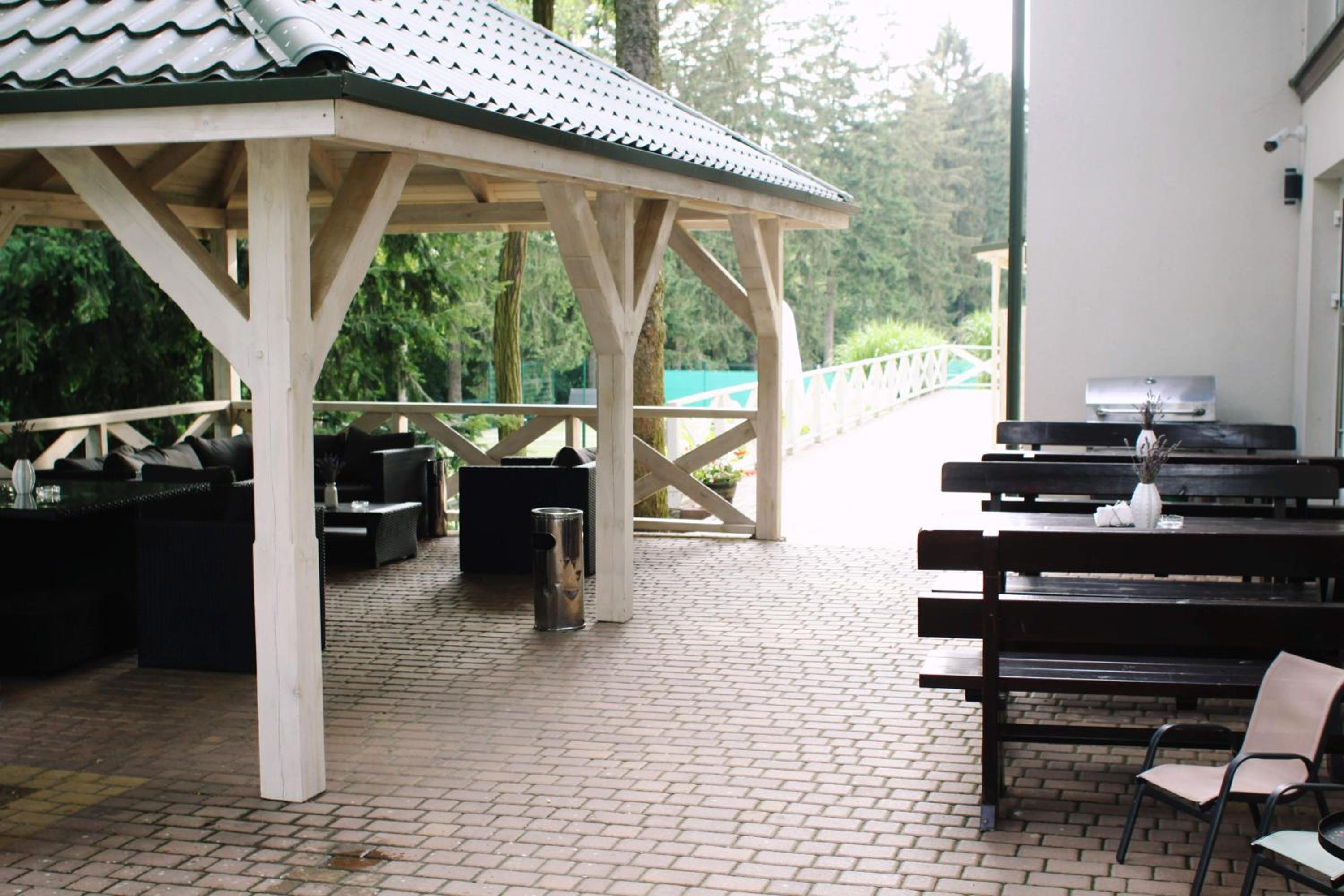 outdoor BBQ area