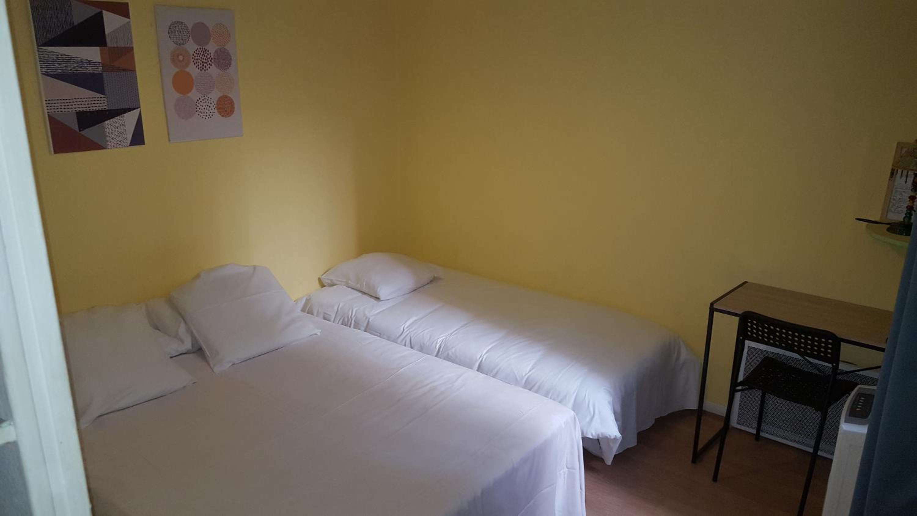 Beziers Vacations - Hotel Confort - Property Image 1