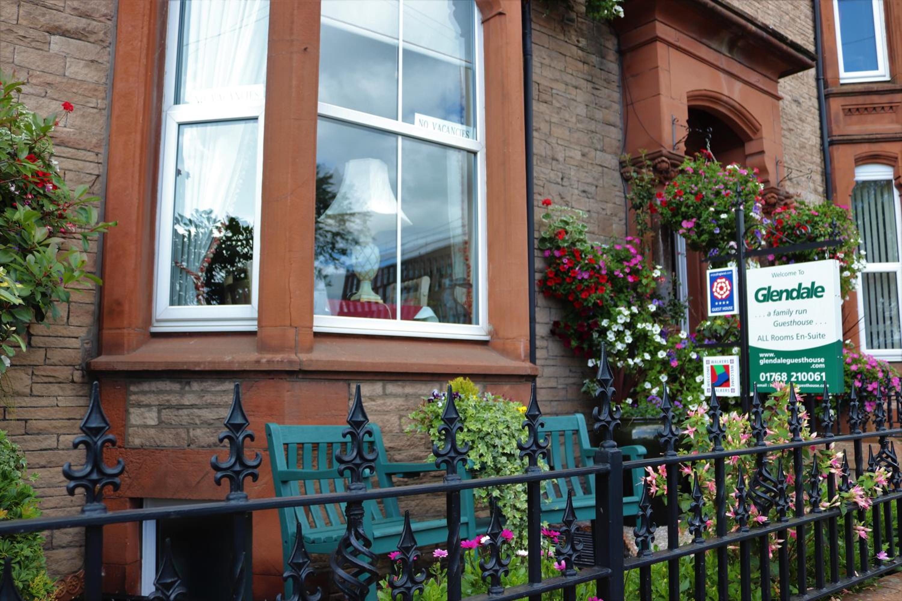 Penrith Vacations - Glendale Guest House - Property Image 1