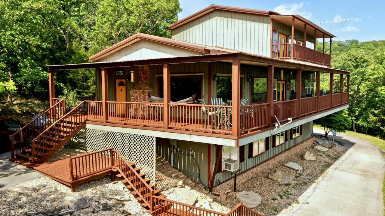 Beaver Lake Cottages view 4