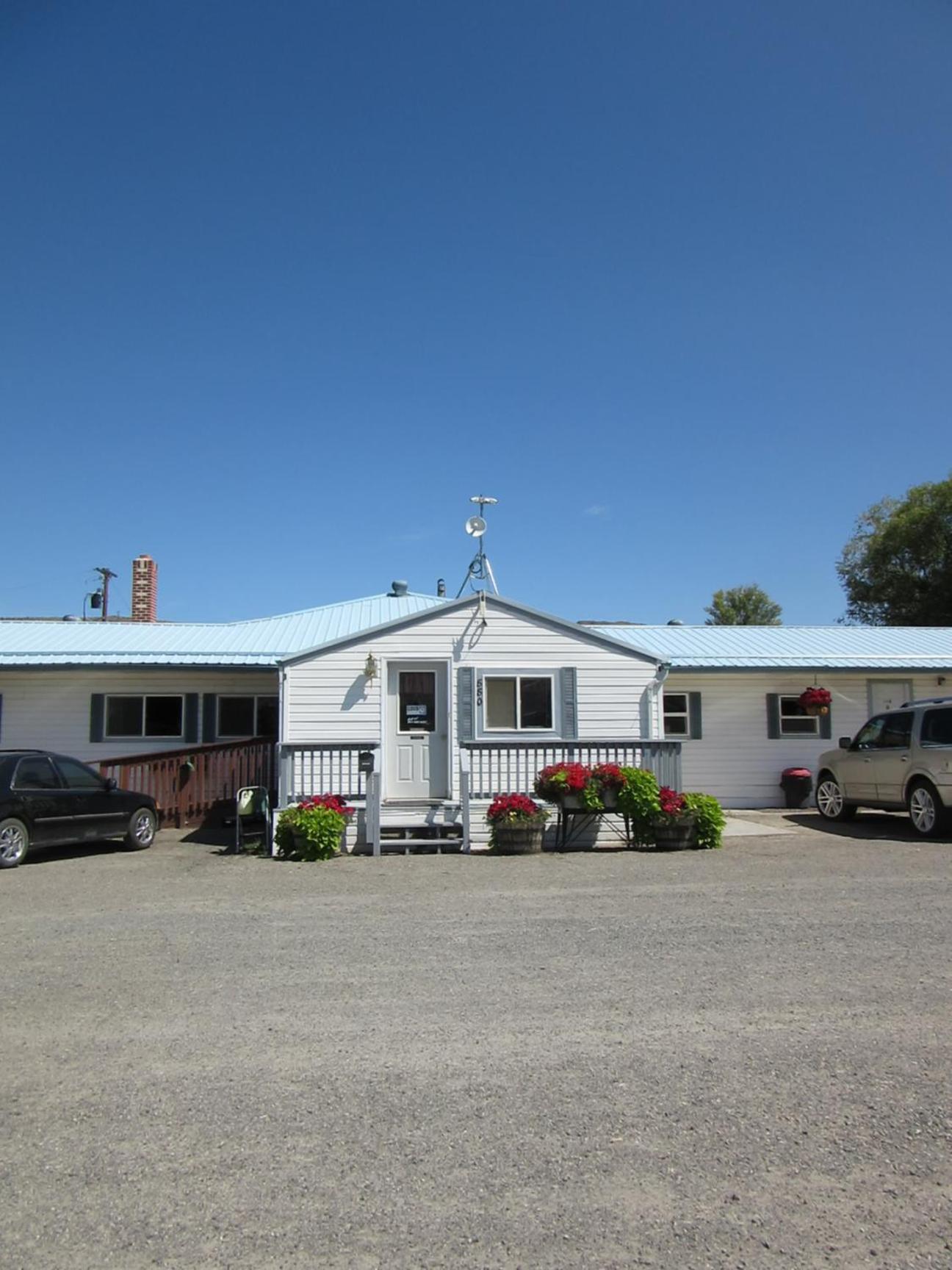 Baker City Vacations - Baker City Motel  RV - Property Image 35