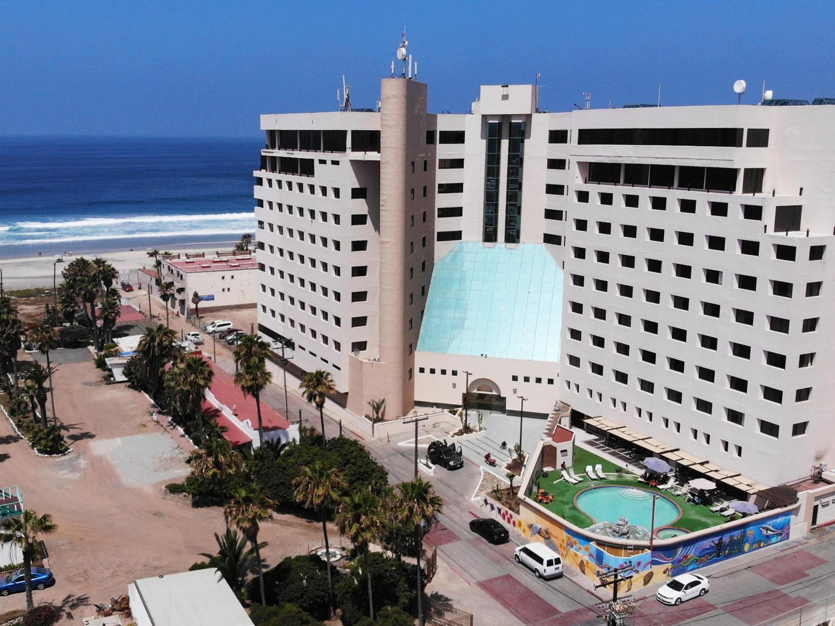 Hotel Corona Plaza - Image 1