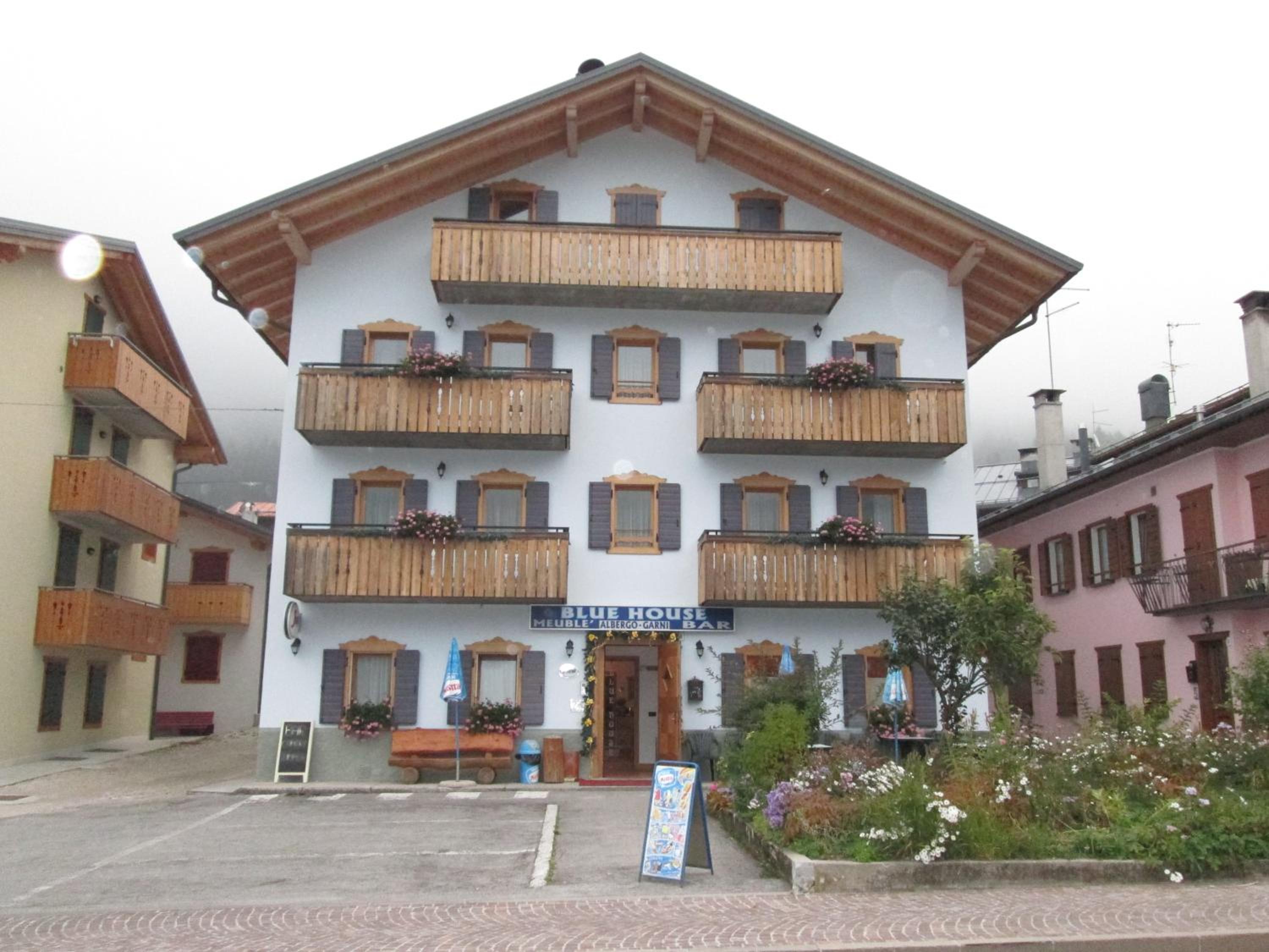 Meublè Blue House view 3